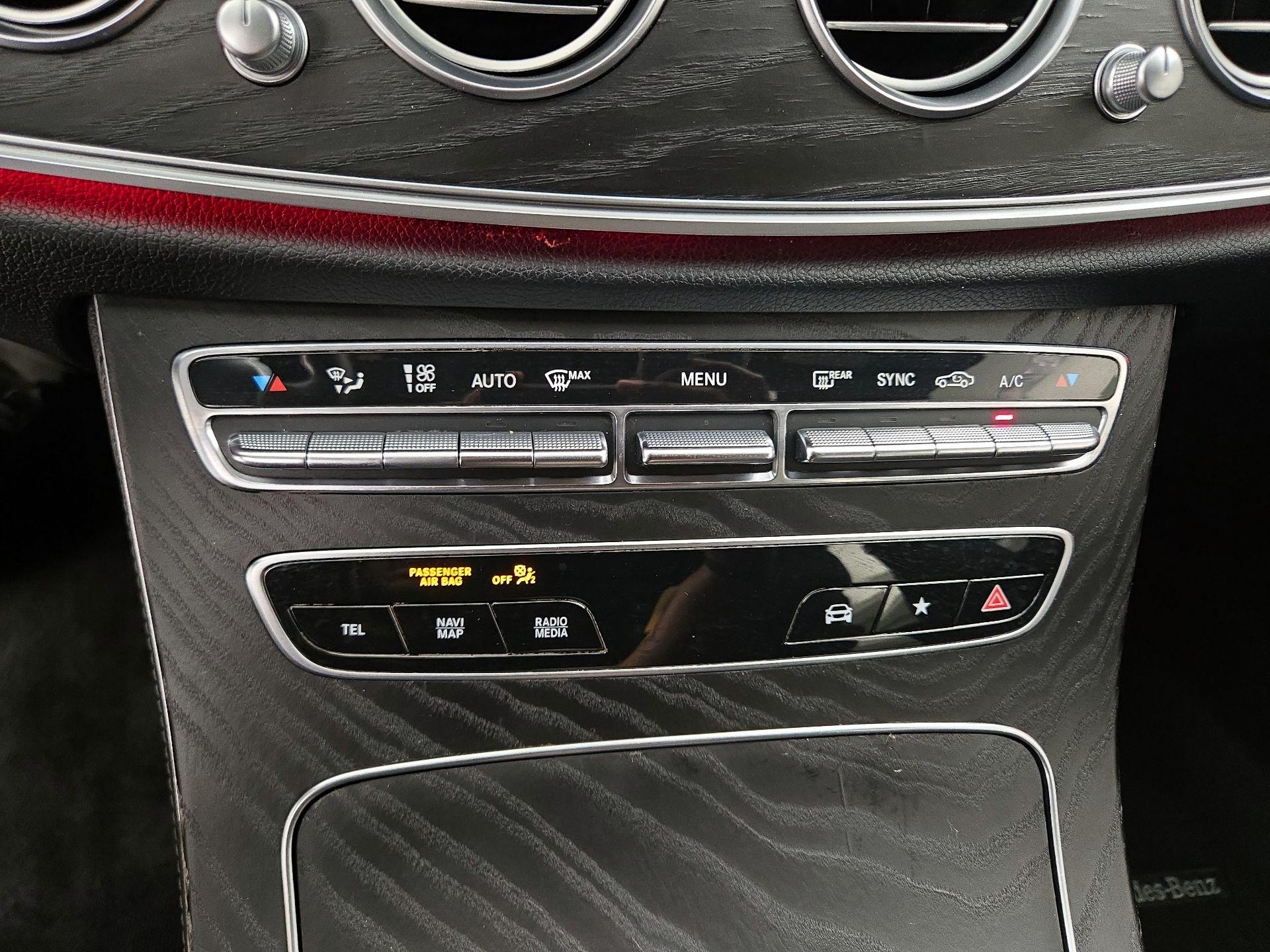 Thumbnail: 2021 Mercedes-Benz E-Class - 17