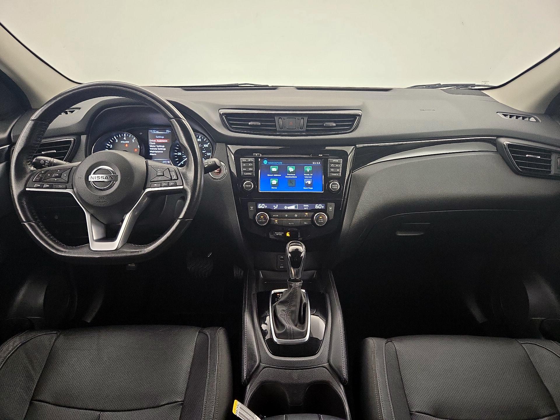 Thumbnail: 2018 Nissan Rogue Sport - 9