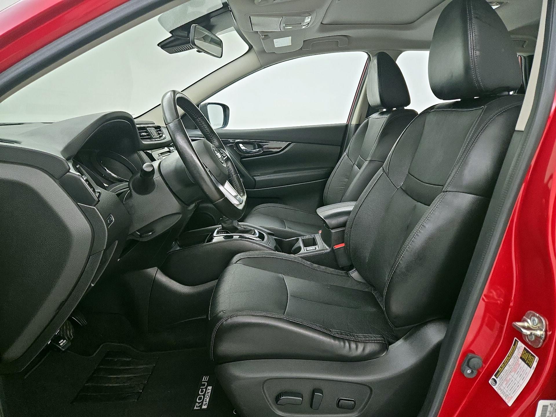 Thumbnail: 2018 Nissan Rogue Sport - 11