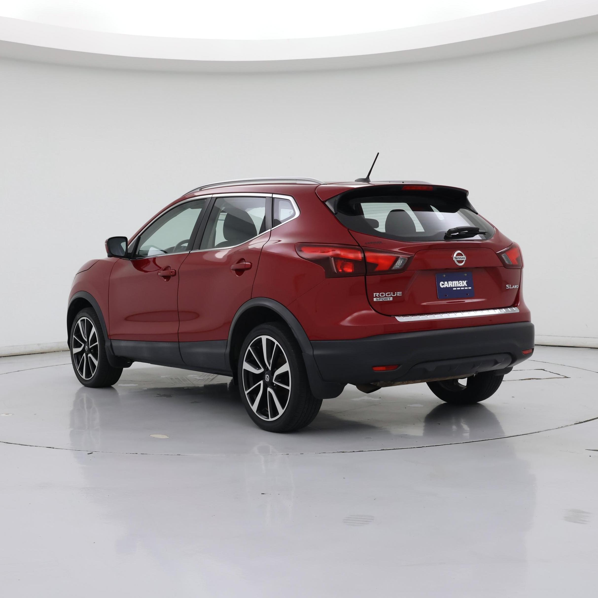 Thumbnail: 2018 Nissan Rogue Sport - 2