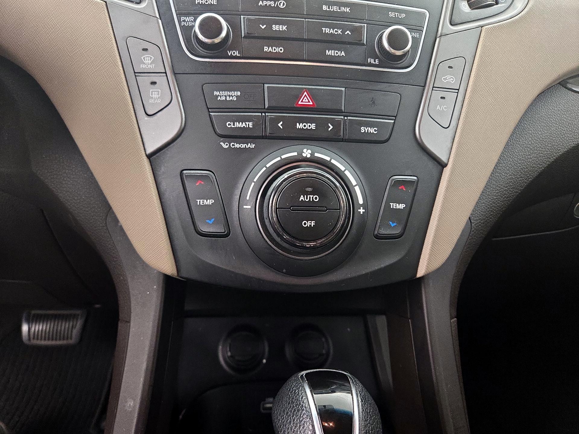 Thumbnail: 2017 Hyundai Santa Fe - 16