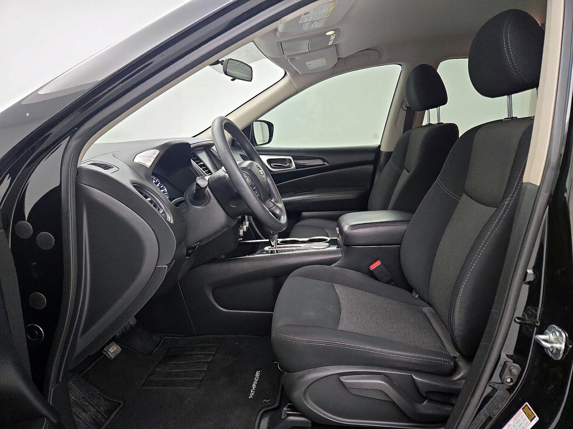 Thumbnail: 2019 Nissan Pathfinder - 11