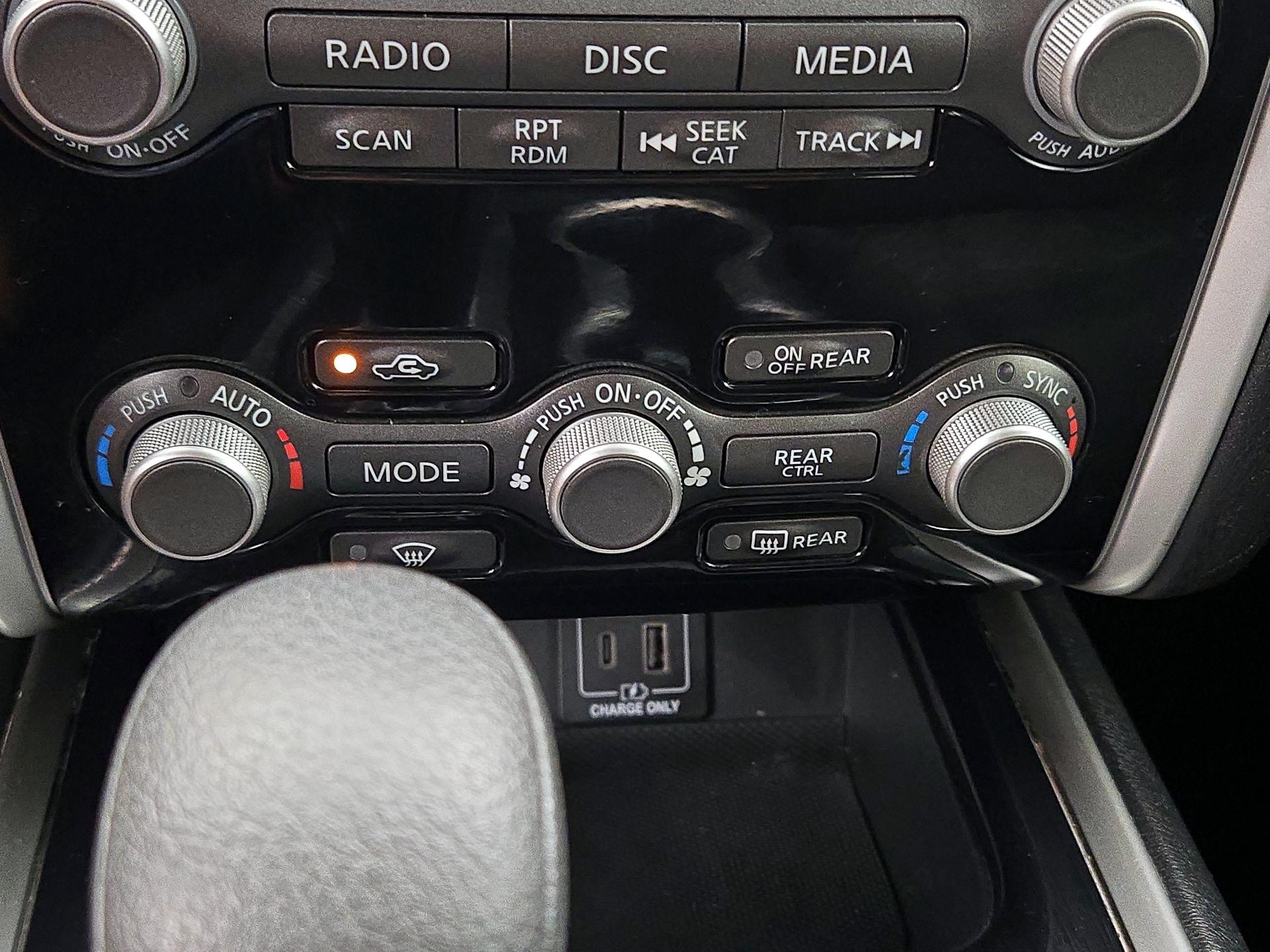 Thumbnail: 2019 Nissan Pathfinder - 16