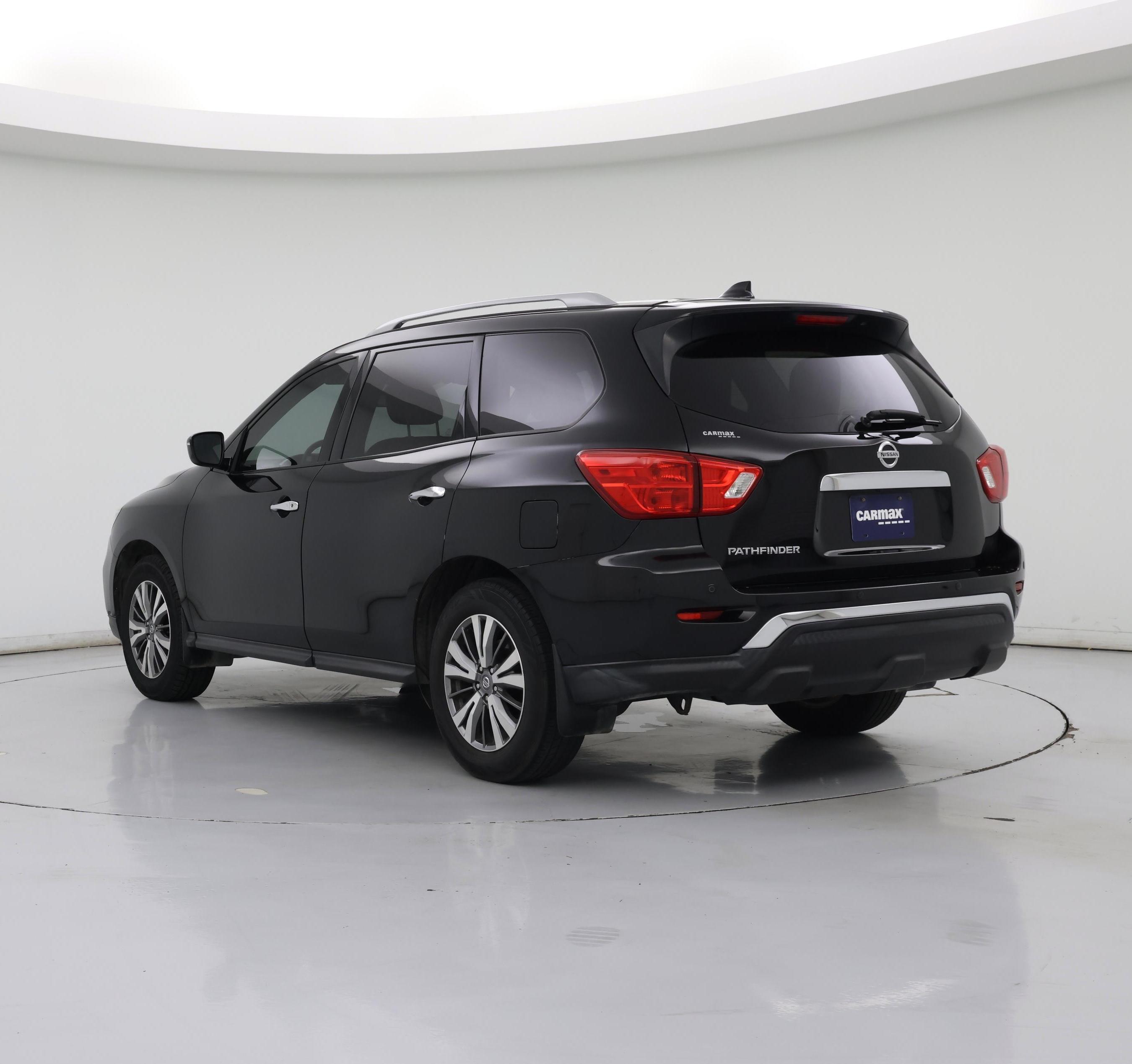Thumbnail: 2019 Nissan Pathfinder - 2