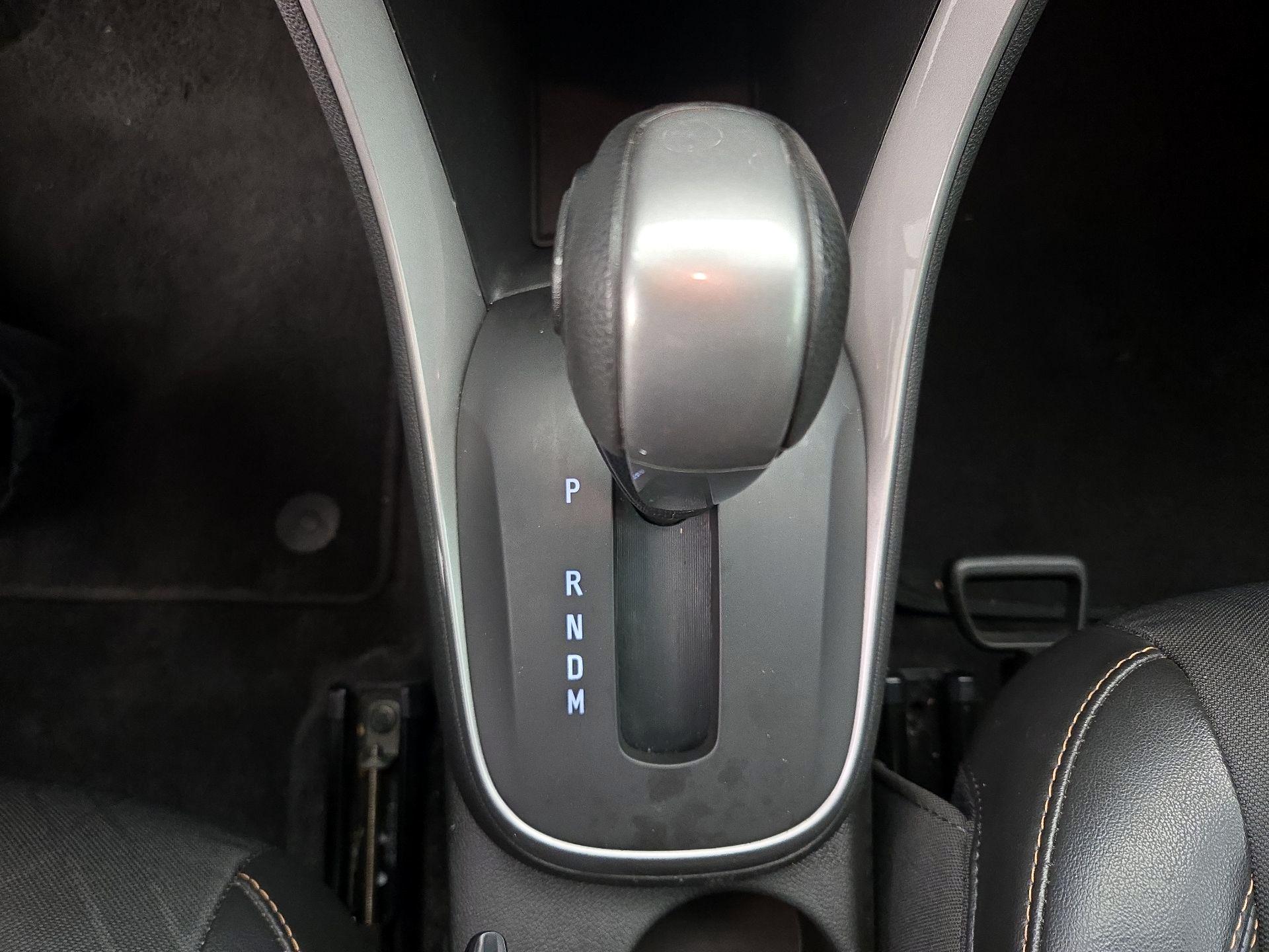 Thumbnail: 2019 Chevrolet Trax - 17