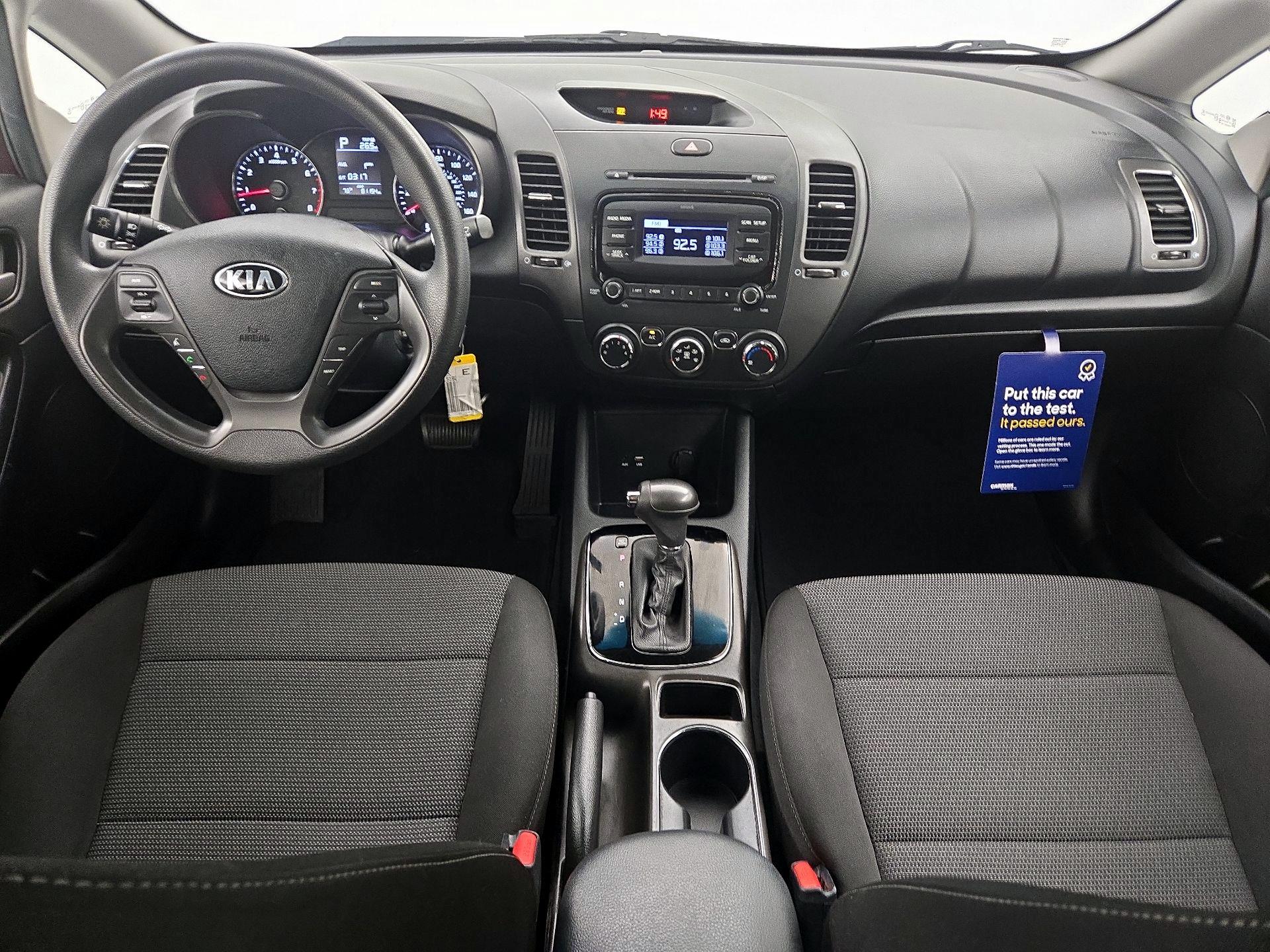 Thumbnail: 2017 Kia Forte - 9