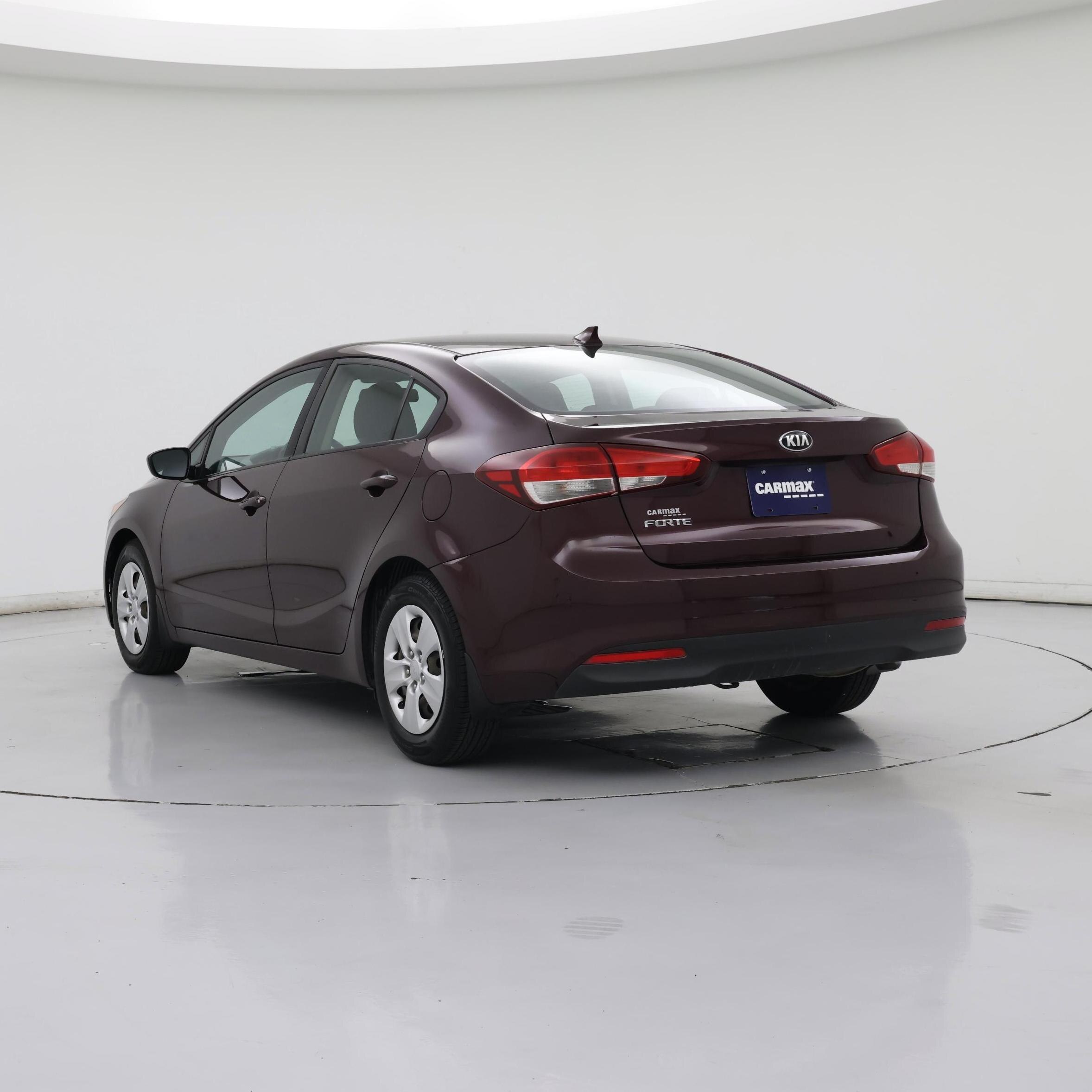Thumbnail: 2017 Kia Forte - 2