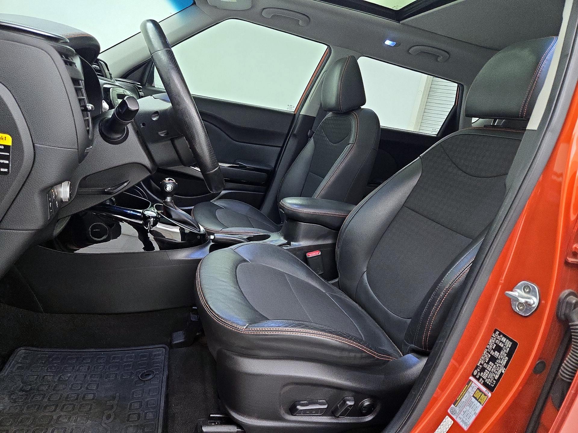 Thumbnail: 2018 Kia Soul - 11