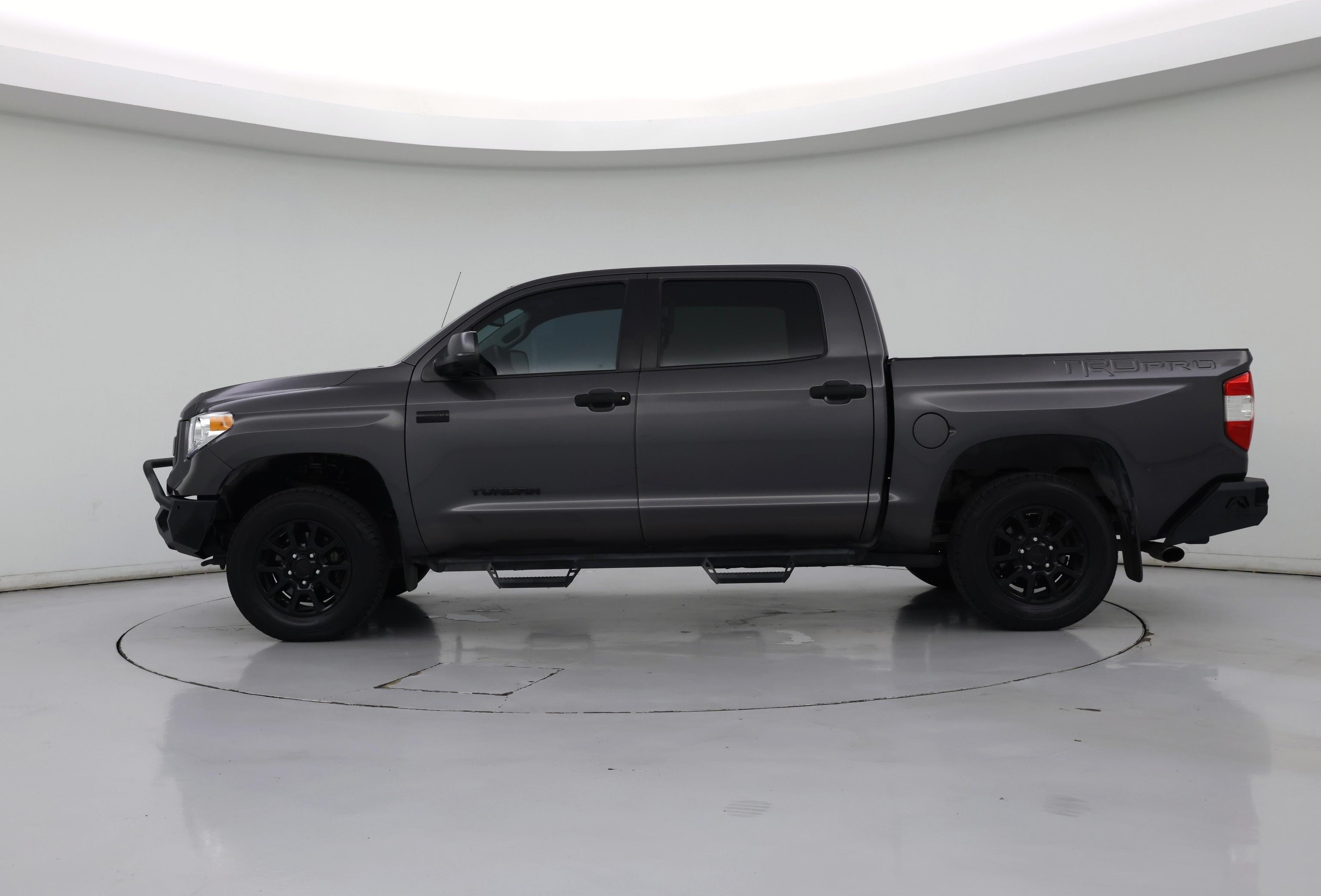 Thumbnail: 2016 Toyota Tundra - 3
