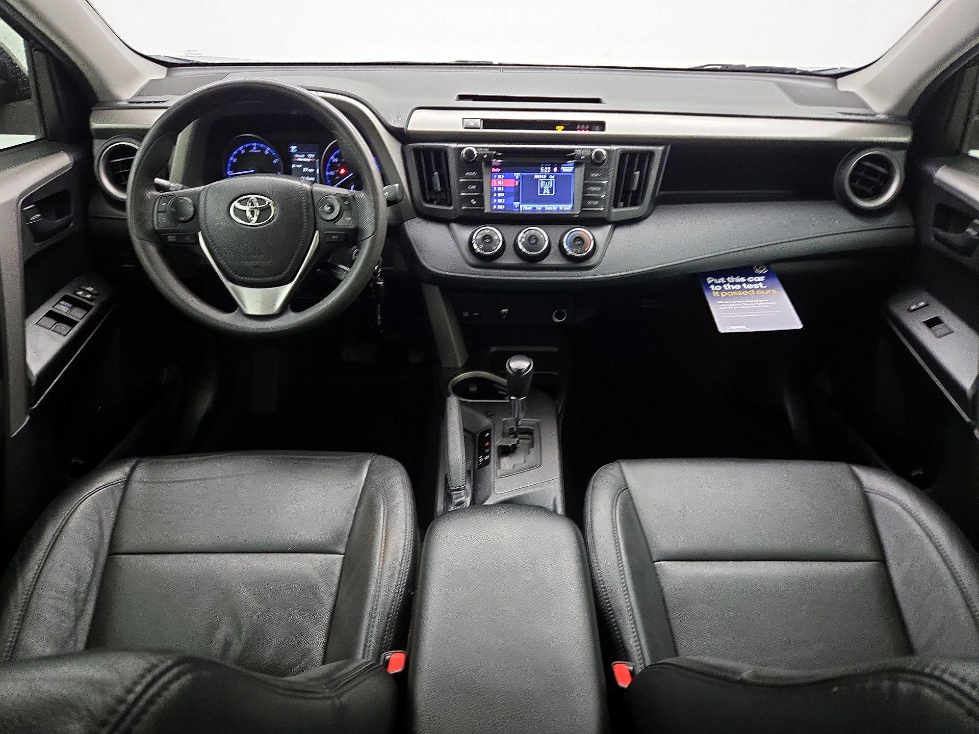 Thumbnail: 2018 Toyota RAV4 - 9