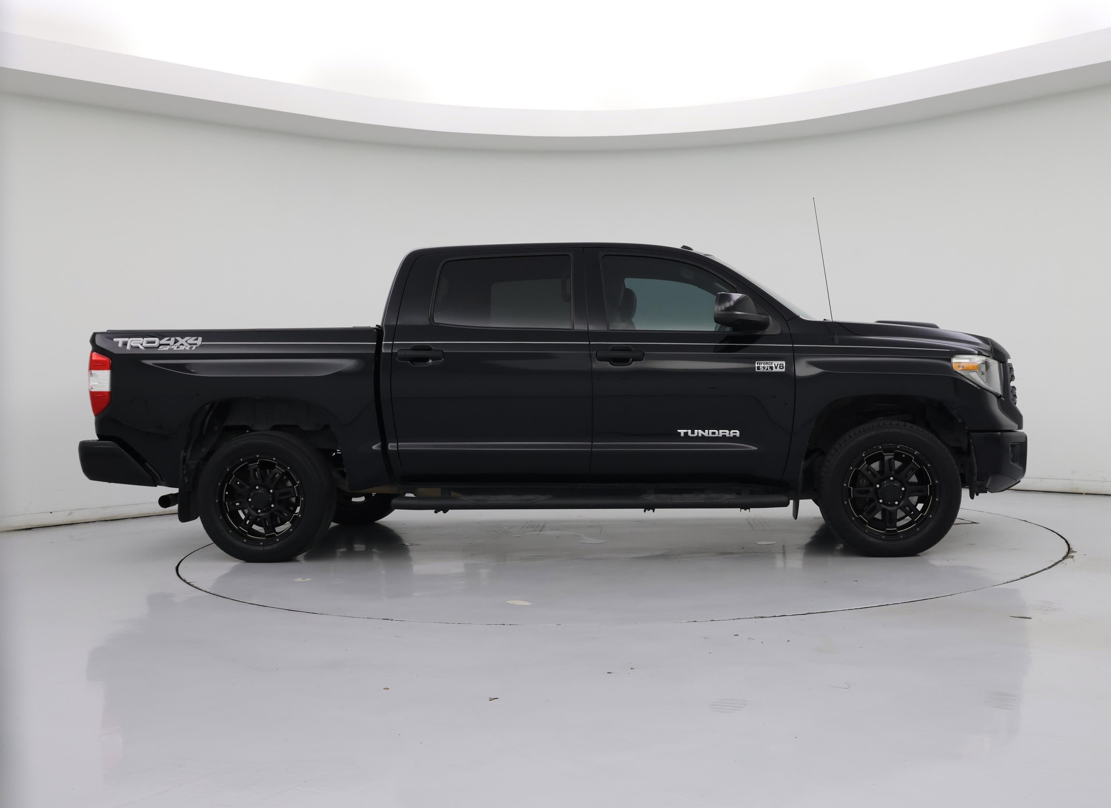 Thumbnail: 2018 Toyota Tundra - 7