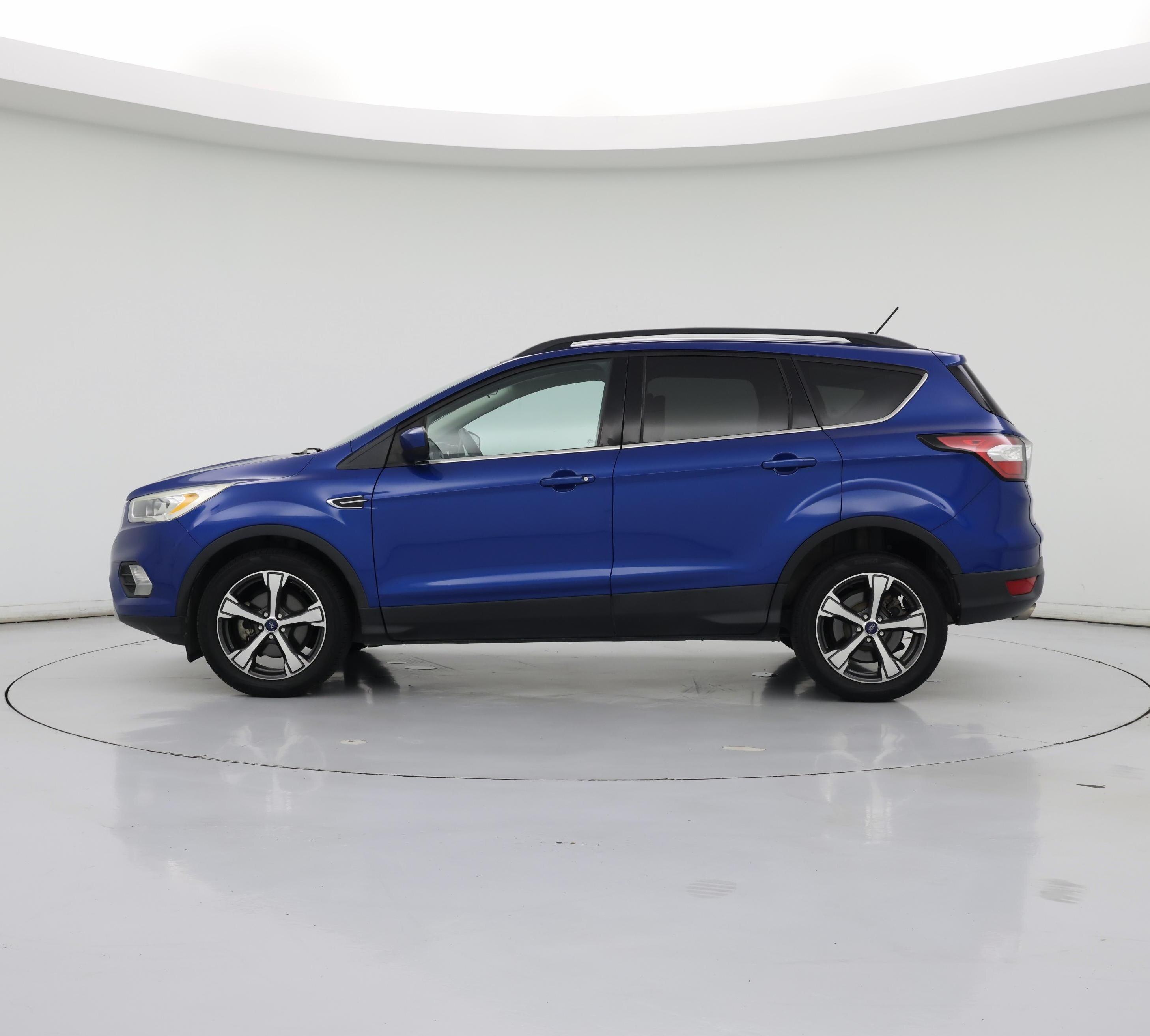 Thumbnail: 2018 Ford Escape - 3