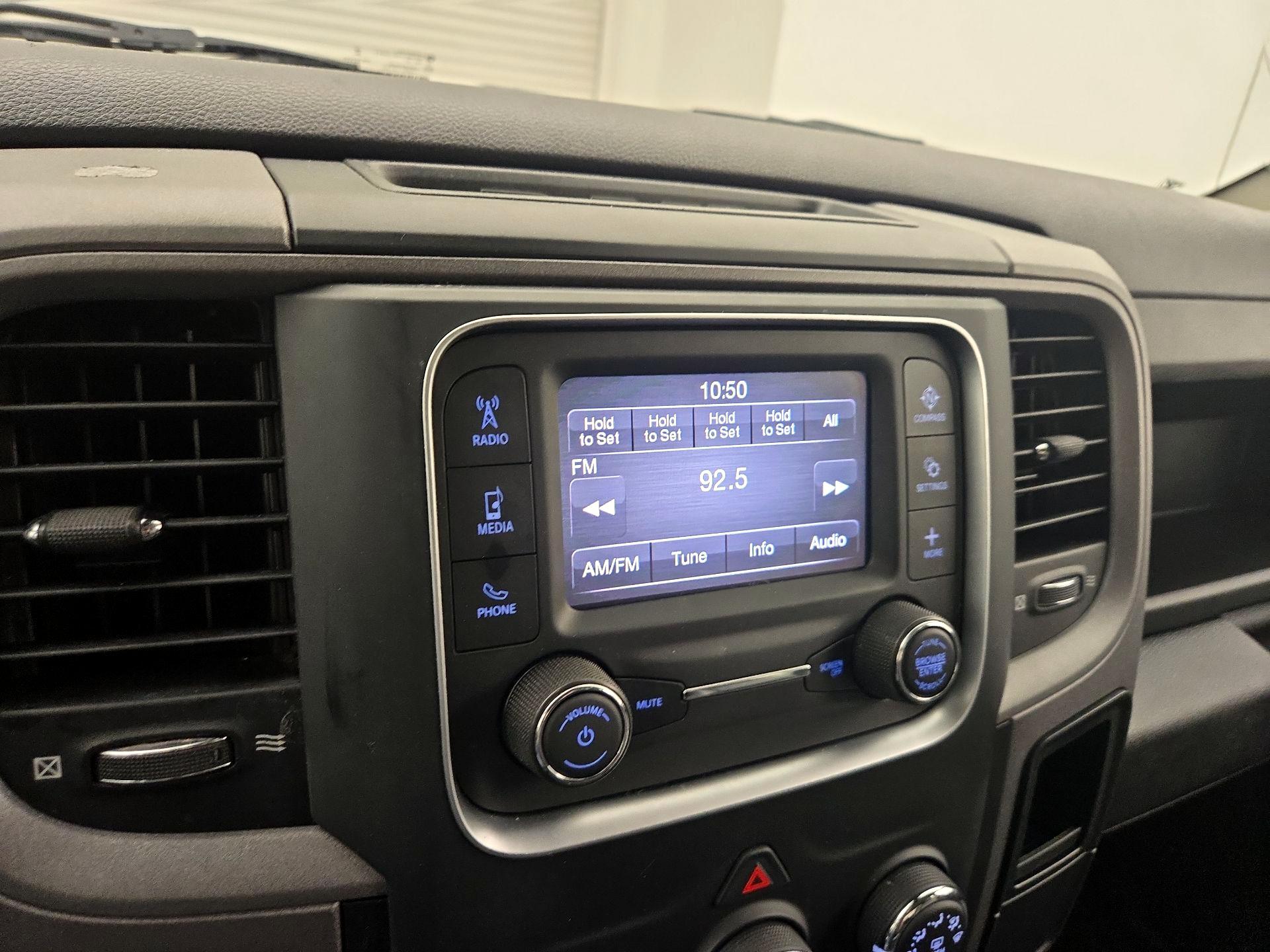 Thumbnail: 2022 RAM 1500 Classic - 15