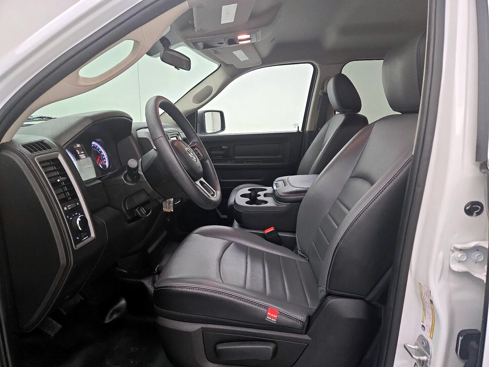 Thumbnail: 2022 RAM 1500 Classic - 11