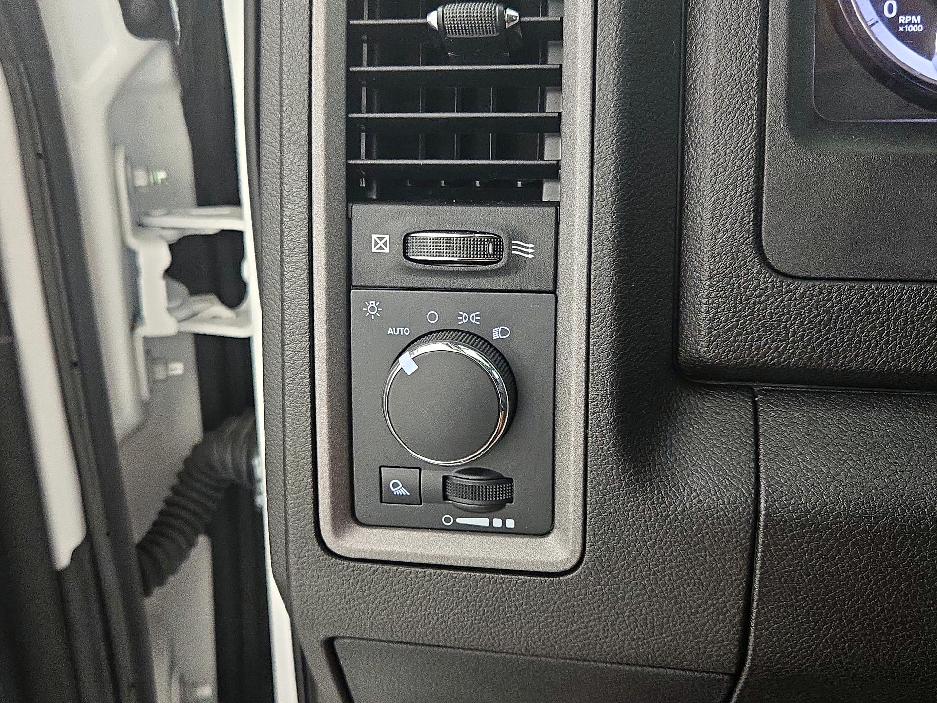 Thumbnail: 2022 RAM 1500 Classic - 13