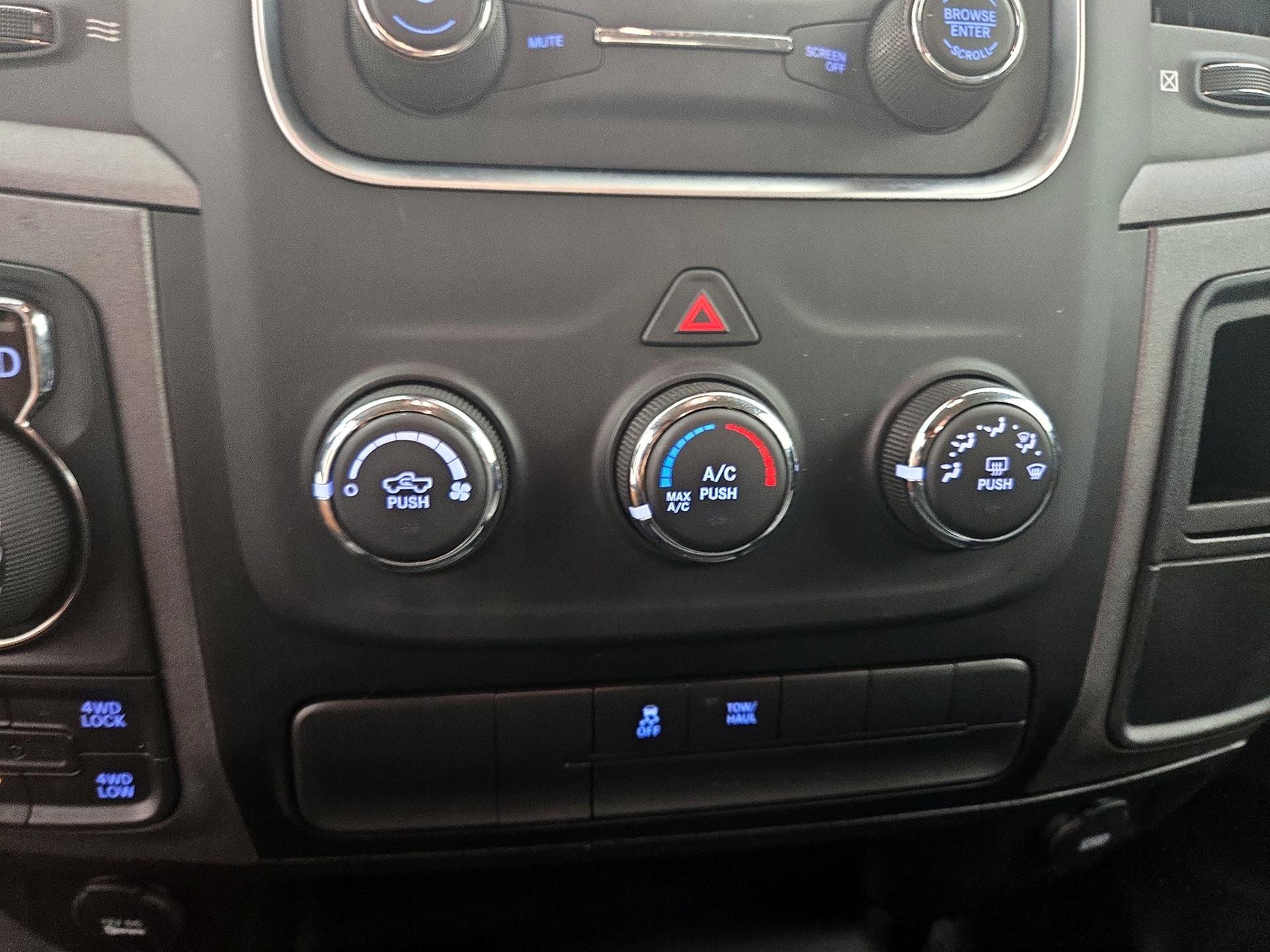 Thumbnail: 2022 RAM 1500 Classic - 16