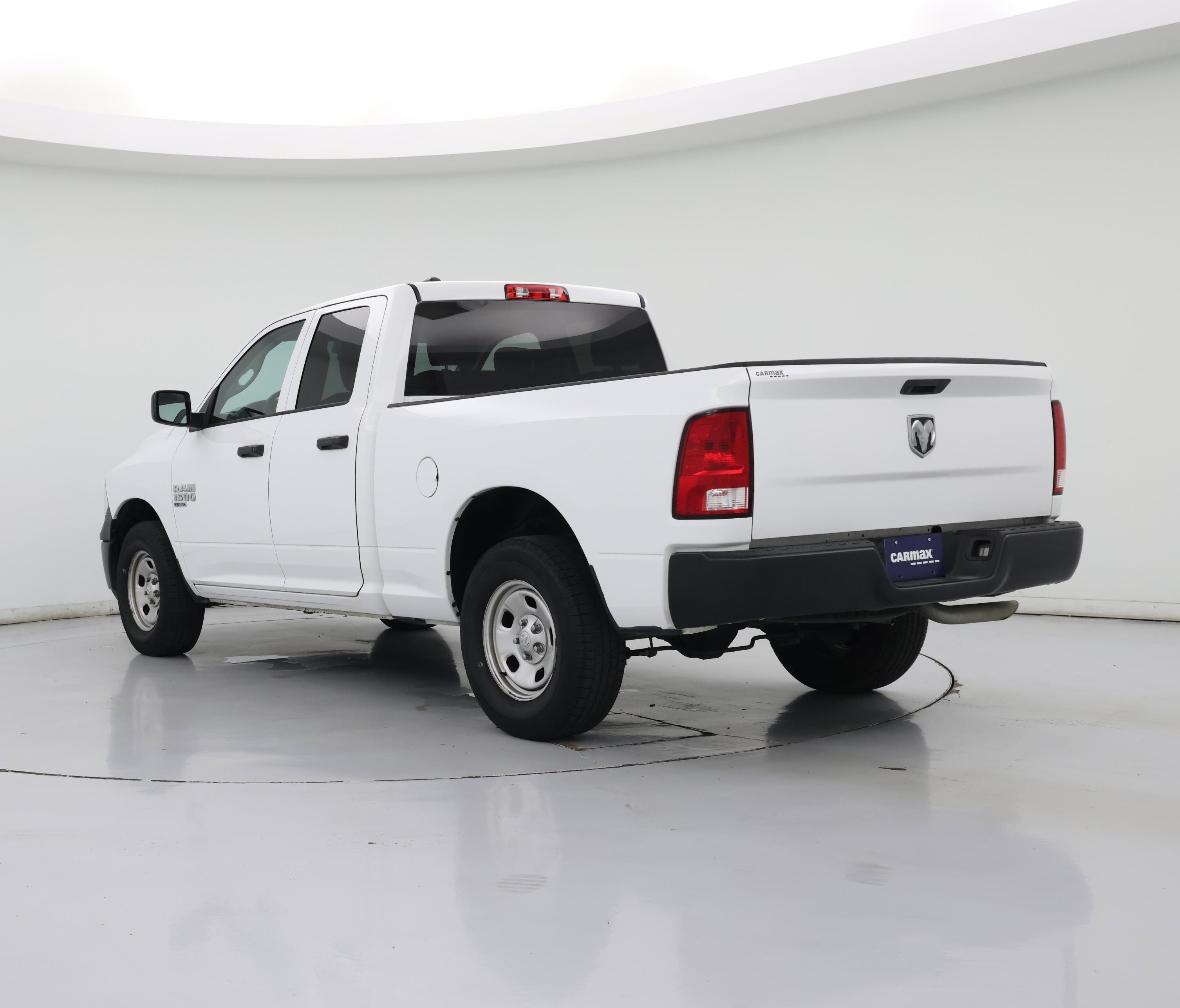 Thumbnail: 2022 RAM 1500 Classic - 2