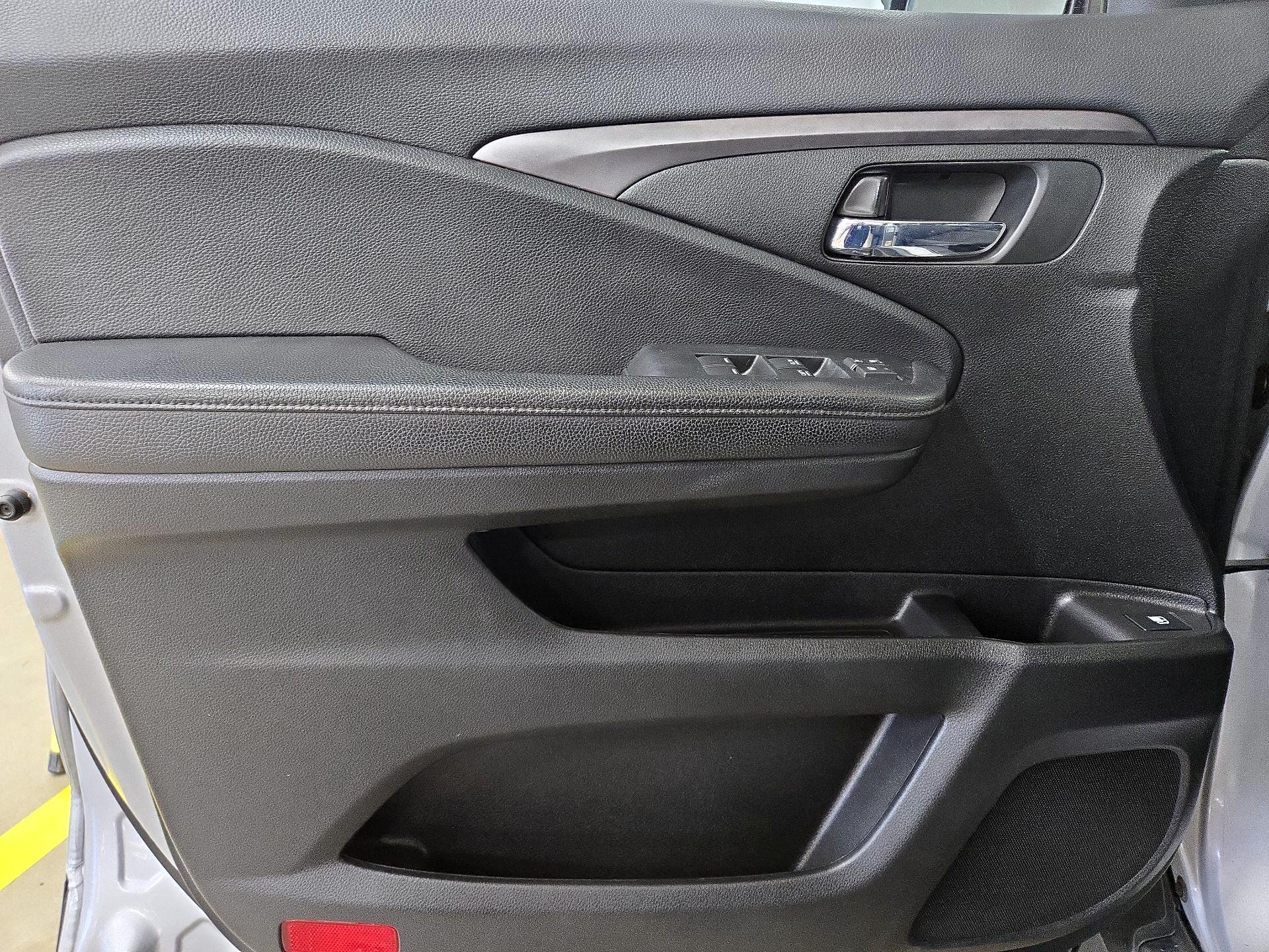 Thumbnail: 2021 Honda Passport - 12