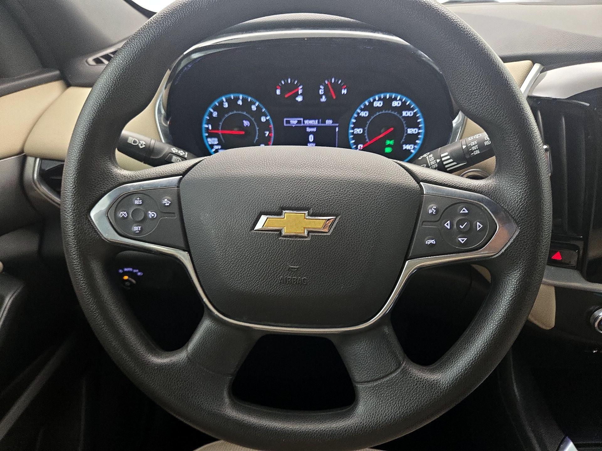 Thumbnail: 2023 Chevrolet Traverse - 10