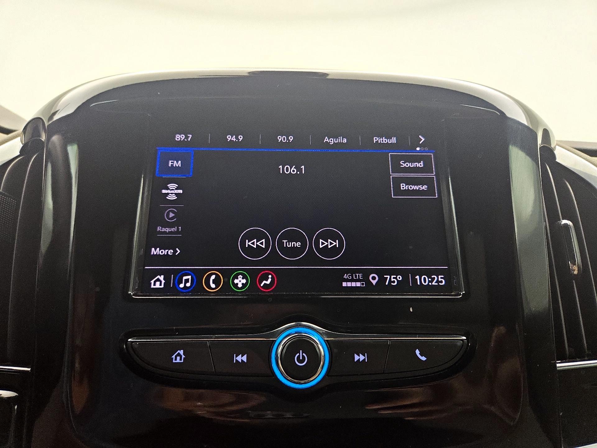 Thumbnail: 2023 Chevrolet Traverse - 15