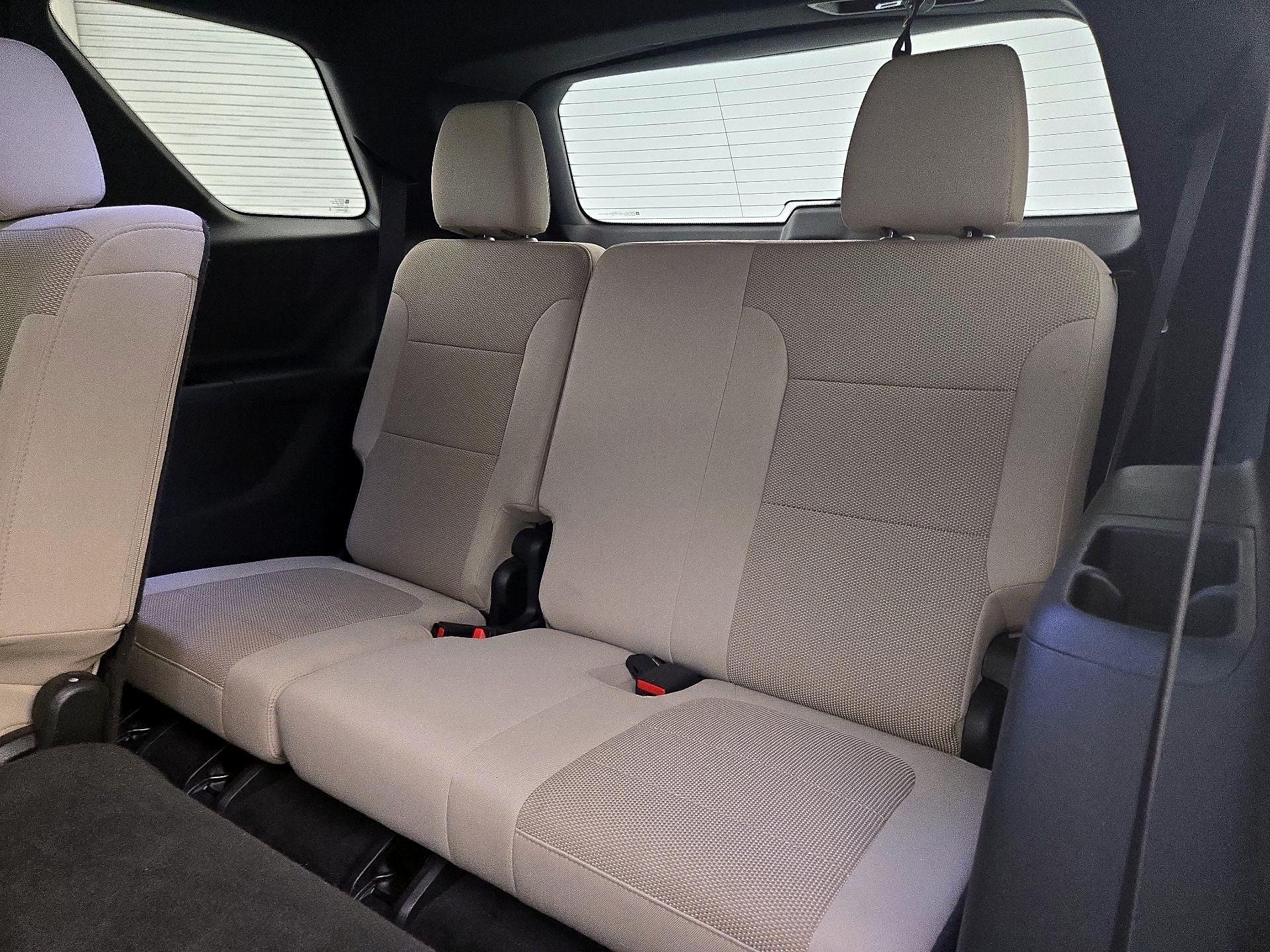 Thumbnail: 2023 Chevrolet Traverse - 19