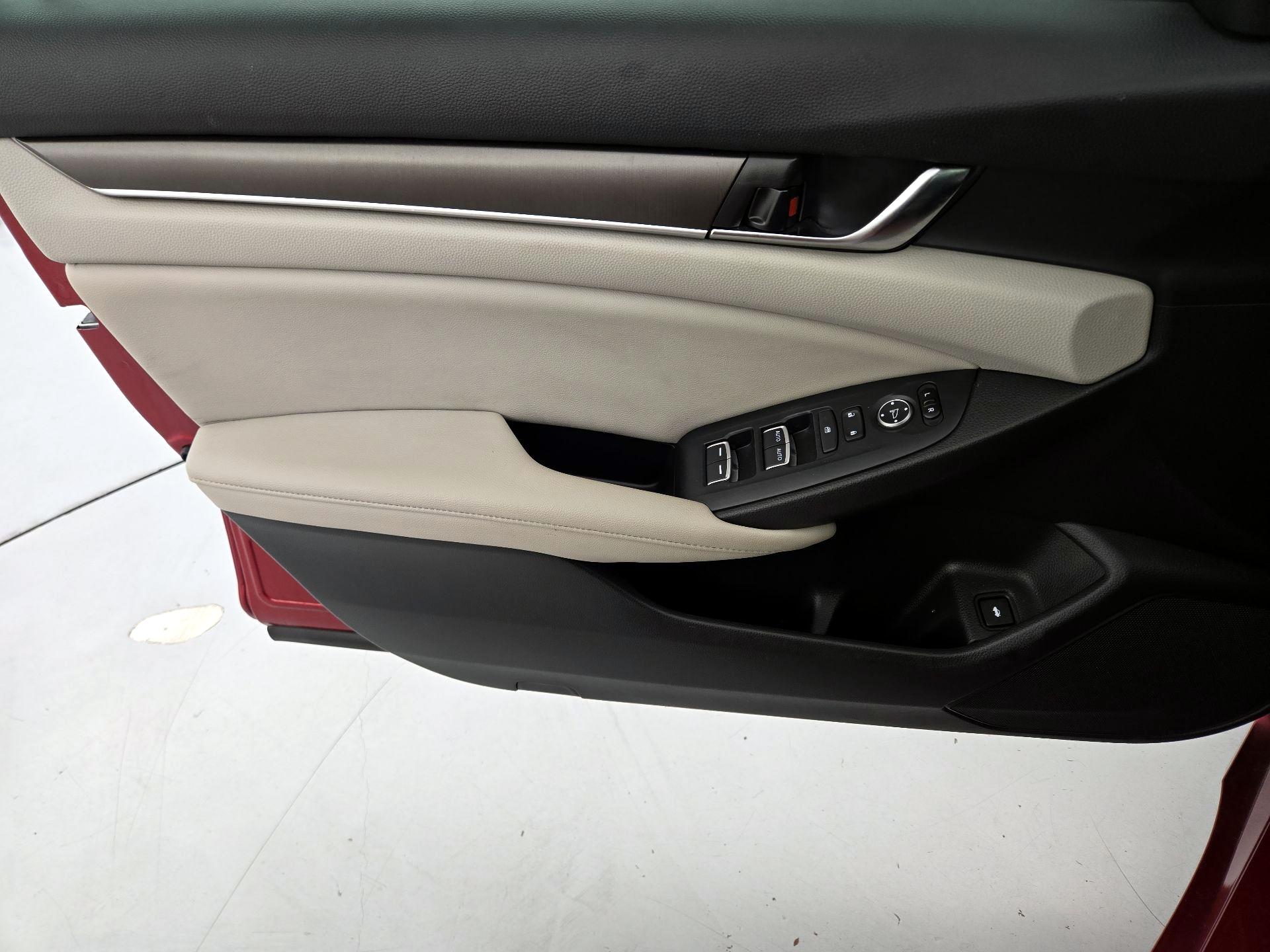 Thumbnail: 2021 Honda Accord - 12