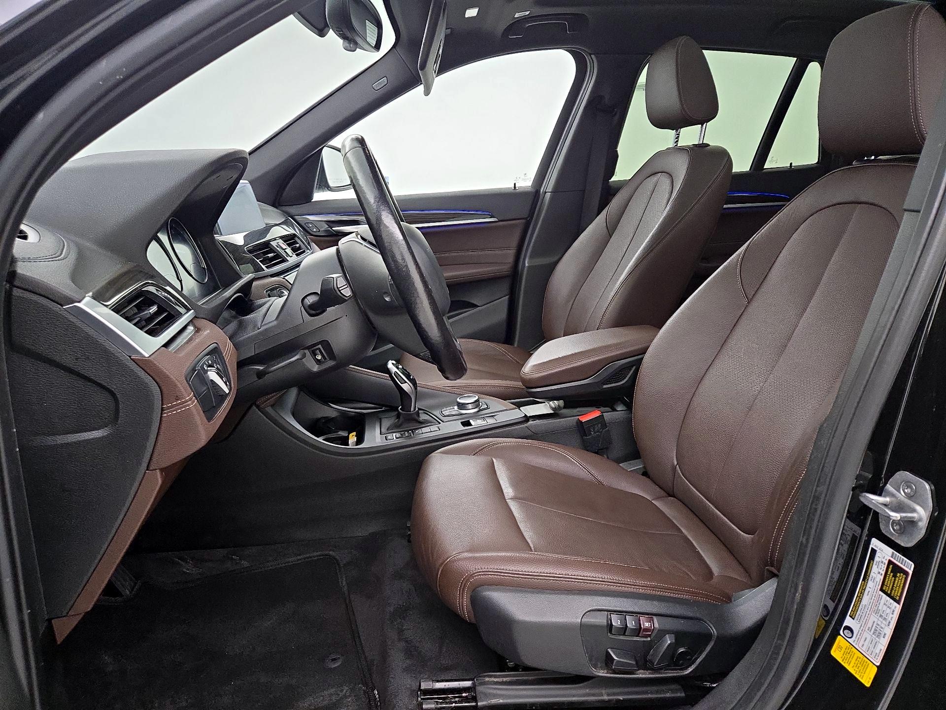 Thumbnail: 2021 BMW X1 - 11