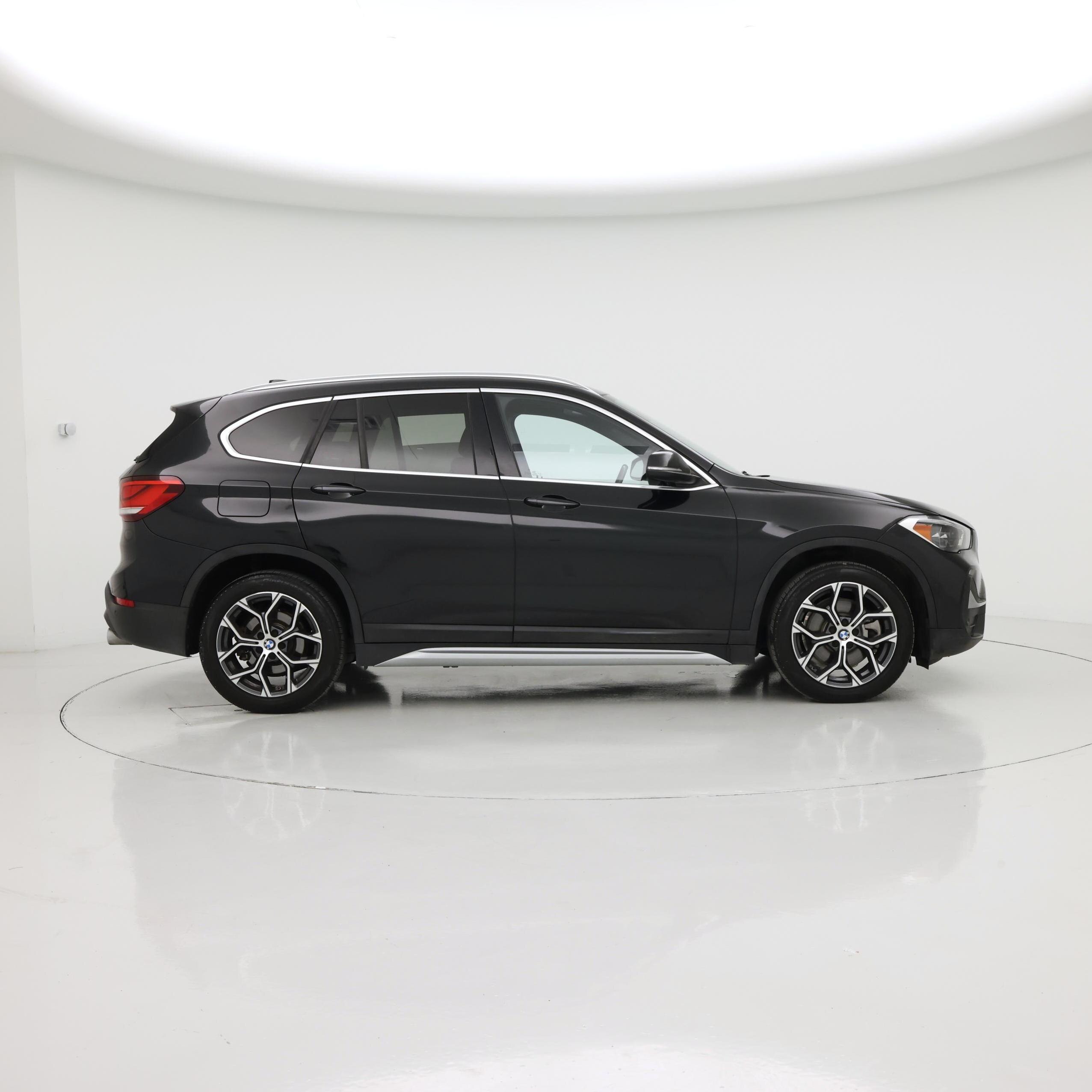 Thumbnail: 2021 BMW X1 - 7
