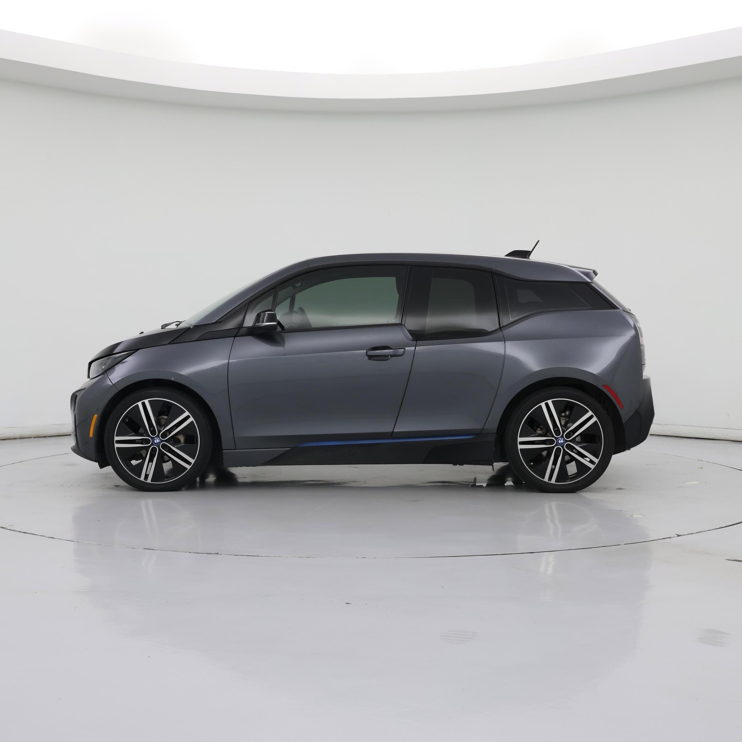 Thumbnail: 2017 BMW i3 - 3