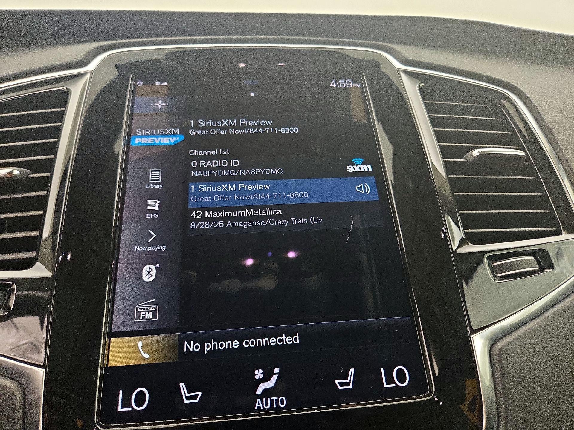 Thumbnail: 2022 Volvo XC90 - 15