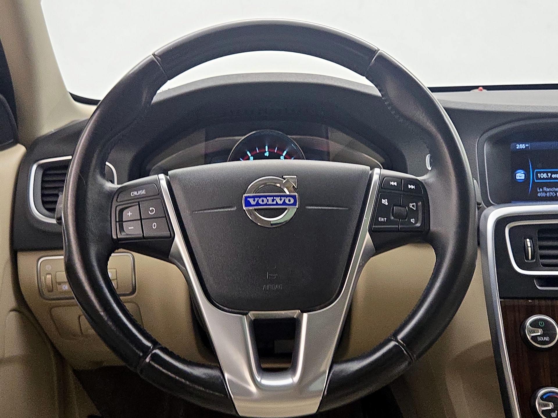 Thumbnail: 2015 Volvo S60 - 10