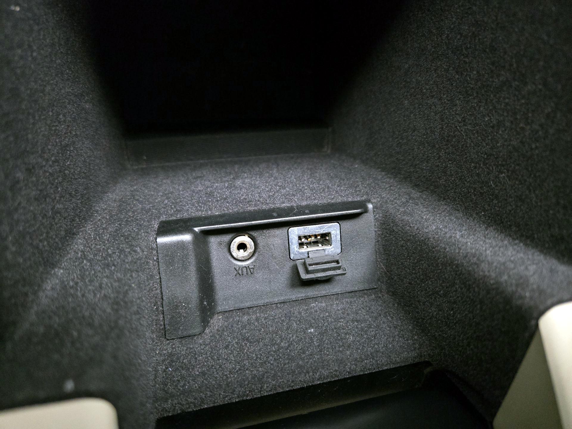 Thumbnail: 2015 Volvo S60 - 18