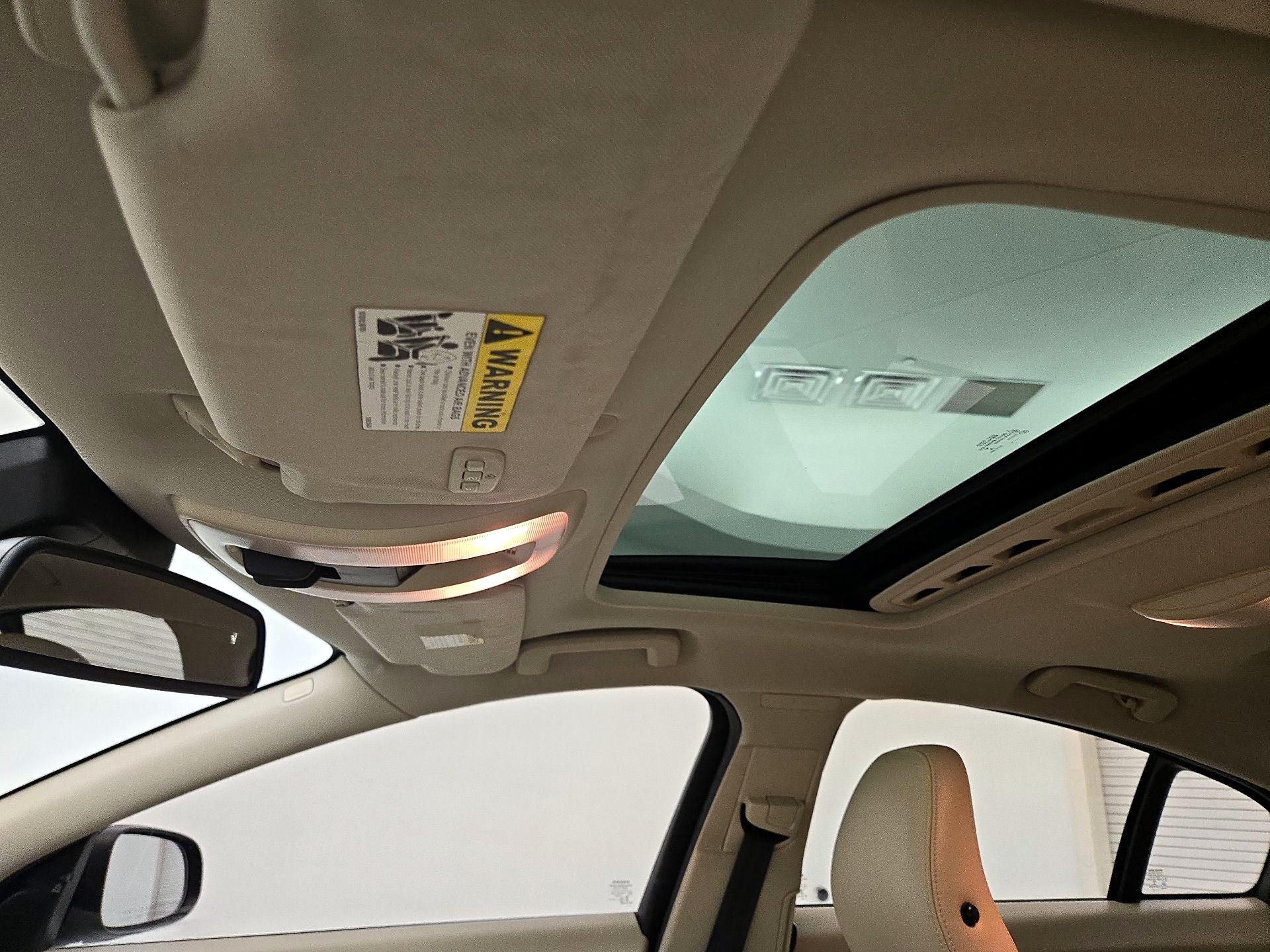 Thumbnail: 2015 Volvo S60 - 19