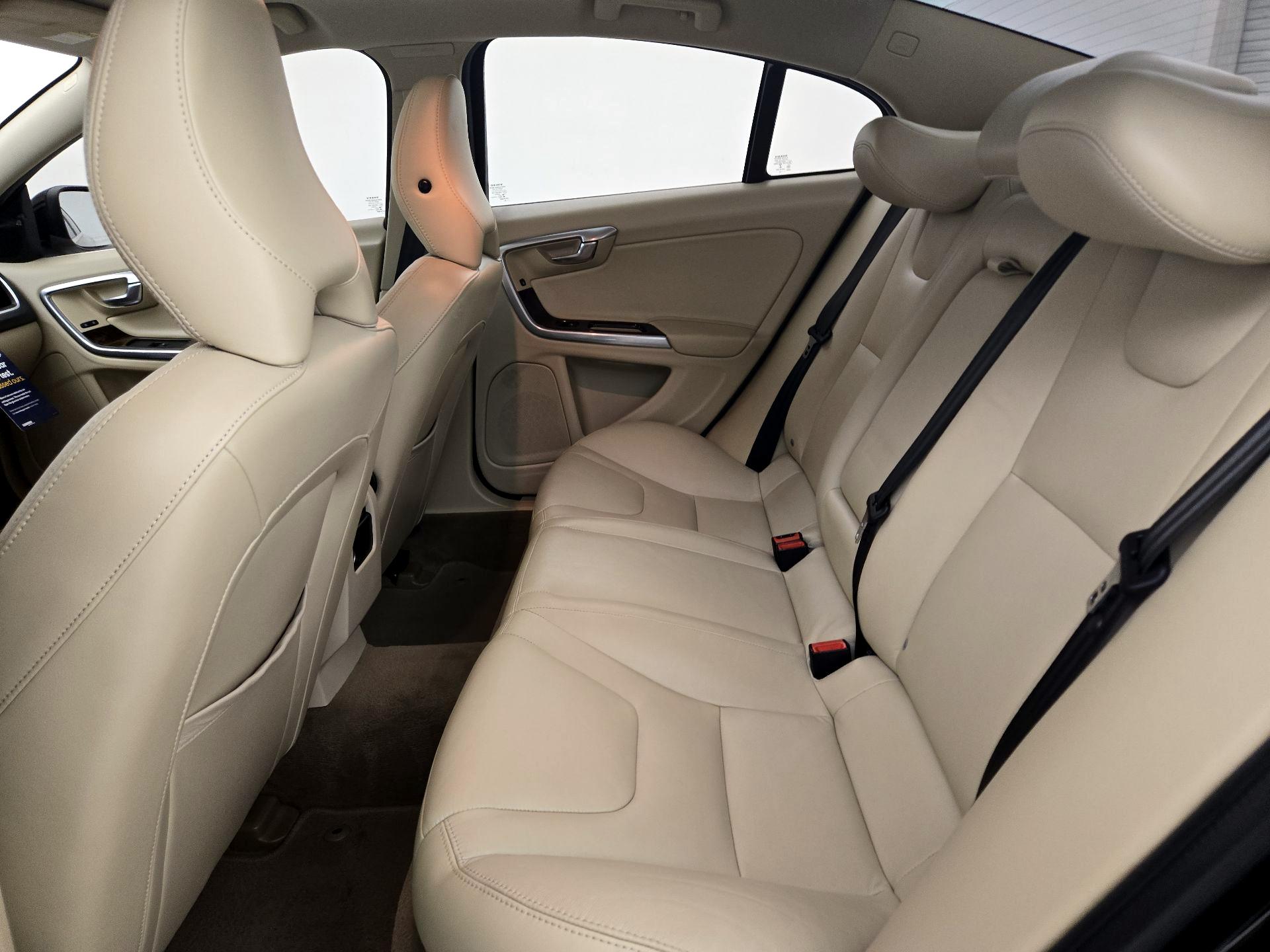 Thumbnail: 2015 Volvo S60 - 20