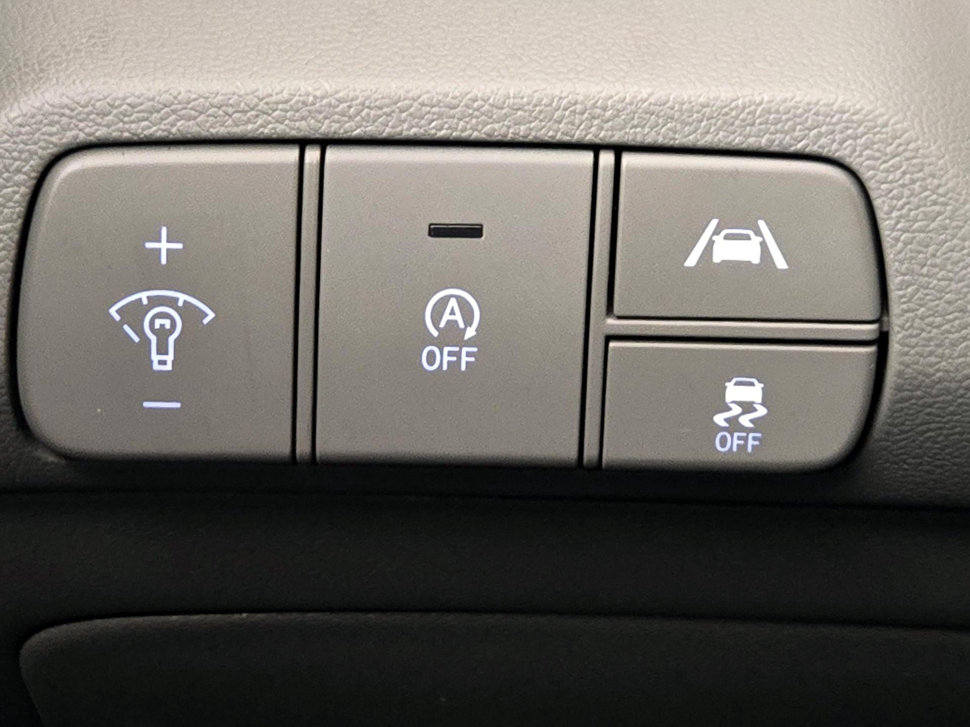 Thumbnail: 2023 Hyundai Elantra - 13