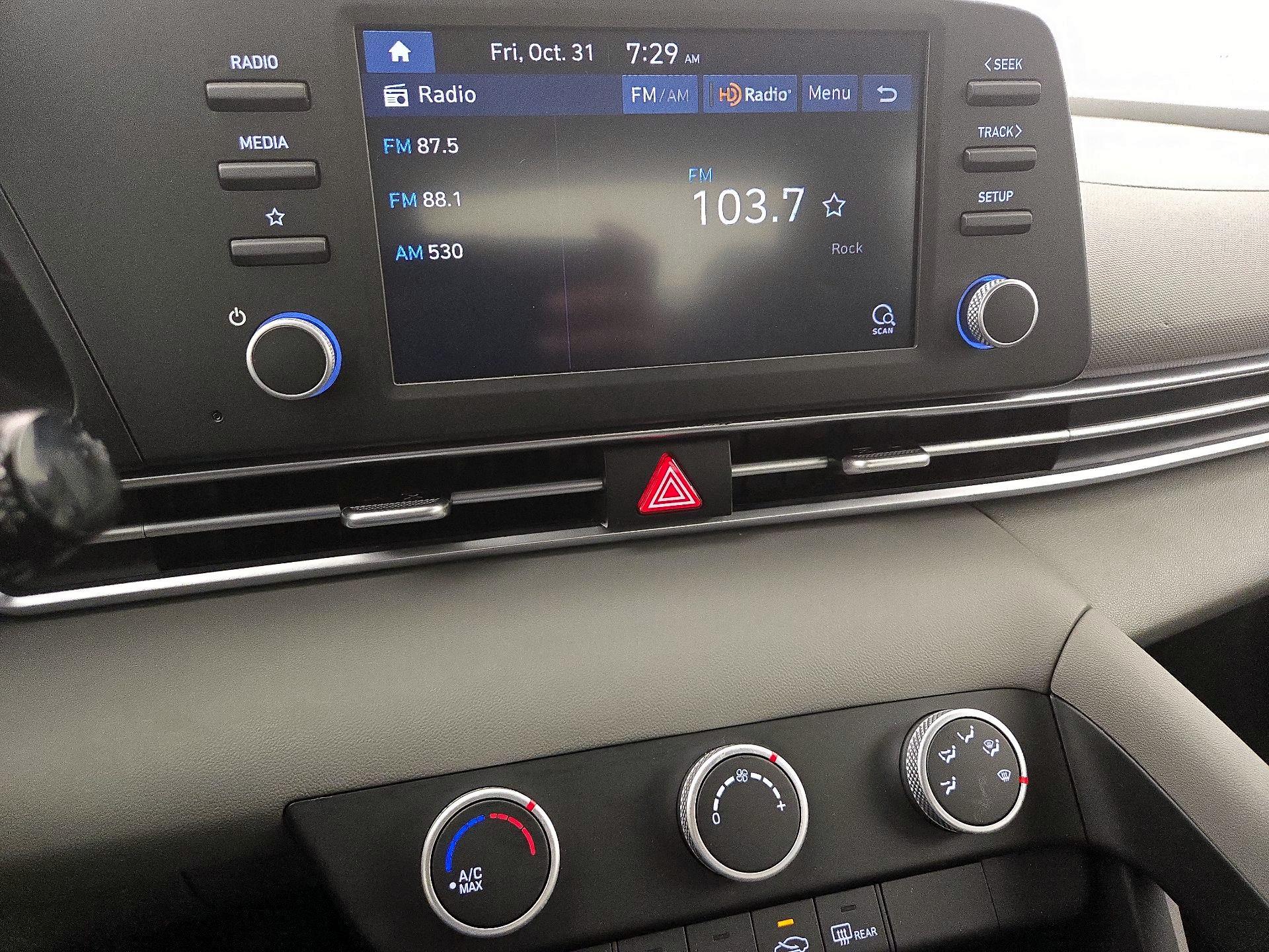 Thumbnail: 2023 Hyundai Elantra - 15