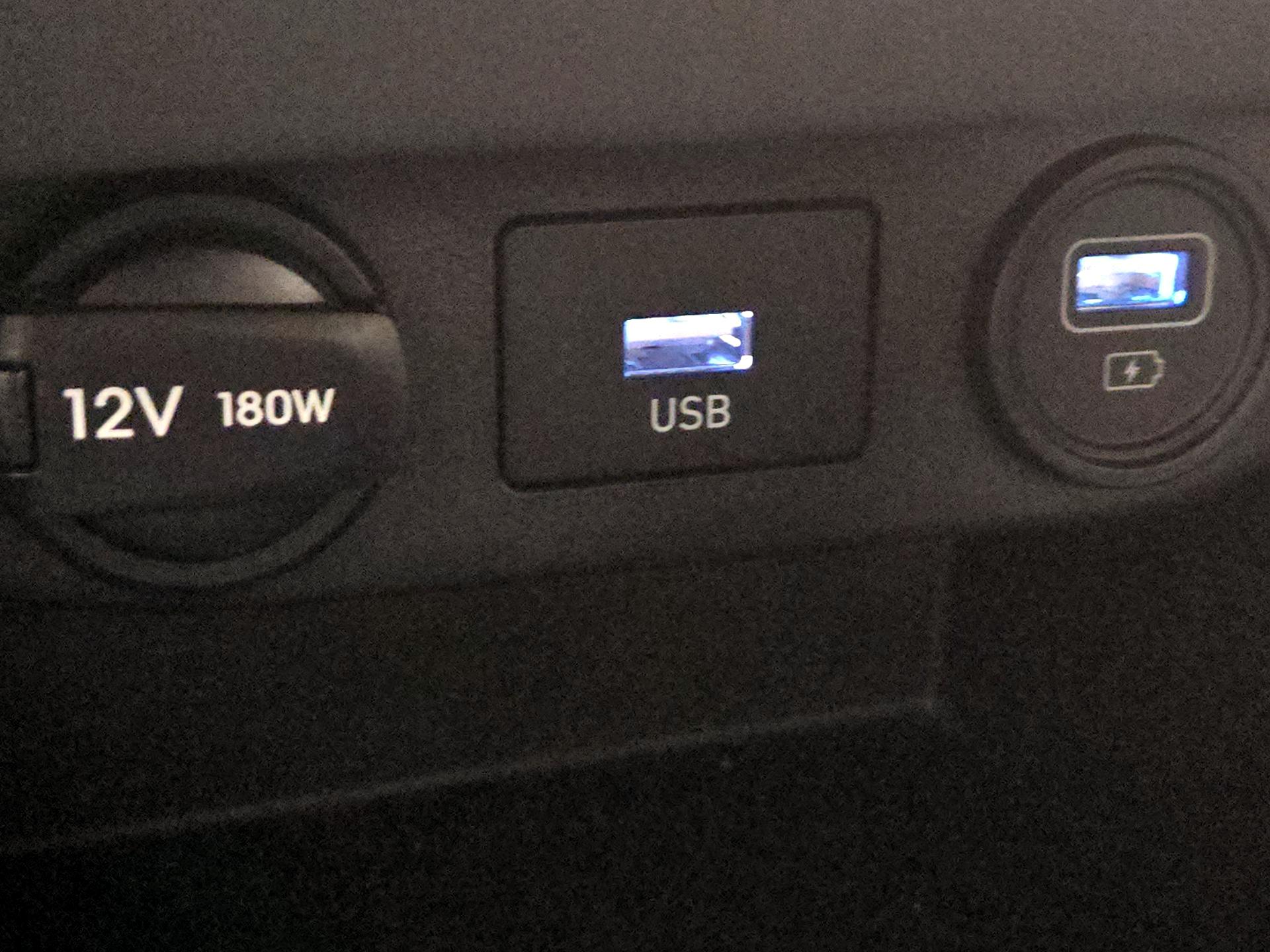 Thumbnail: 2023 Hyundai Elantra - 18