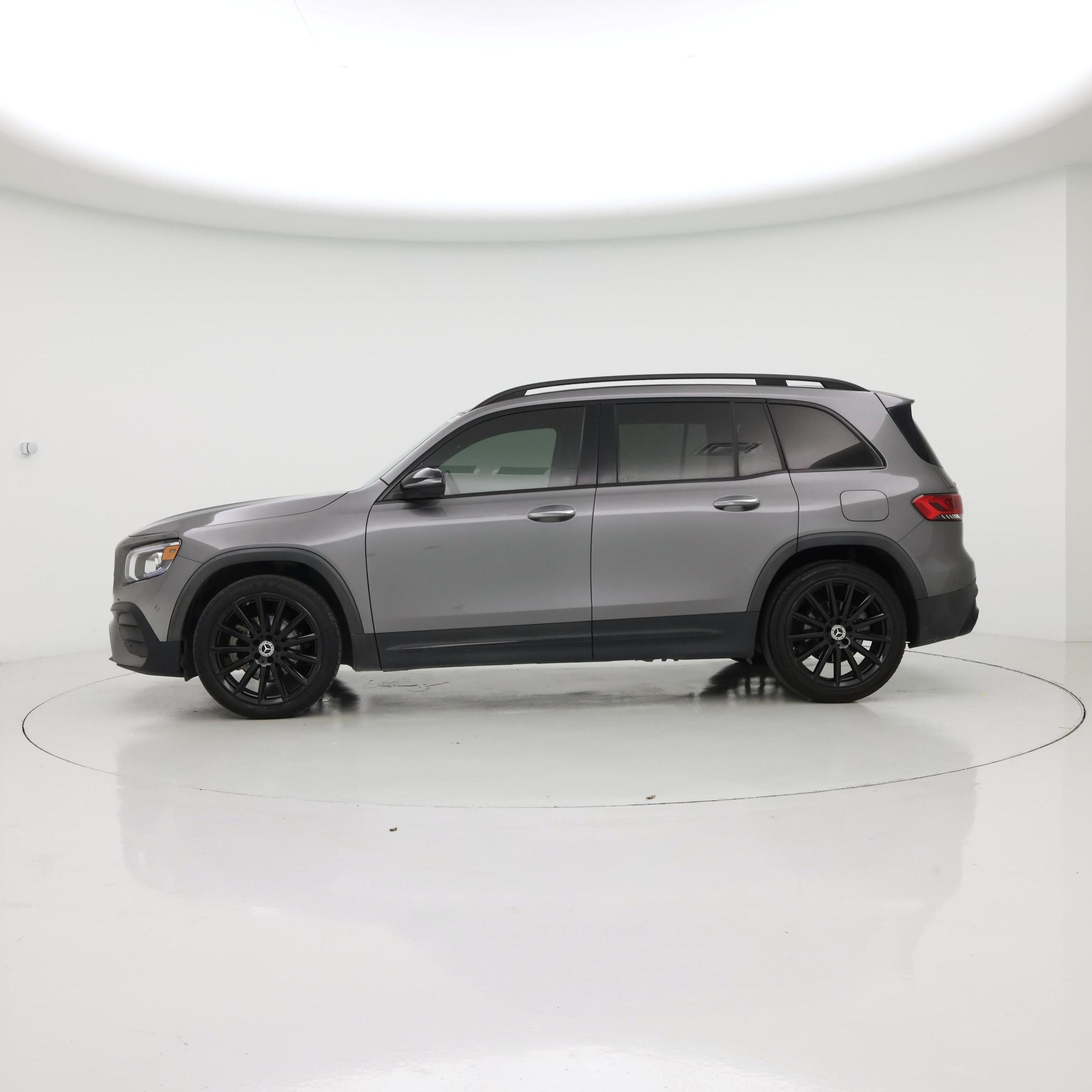 Thumbnail: 2021 Mercedes-Benz GLB - 3