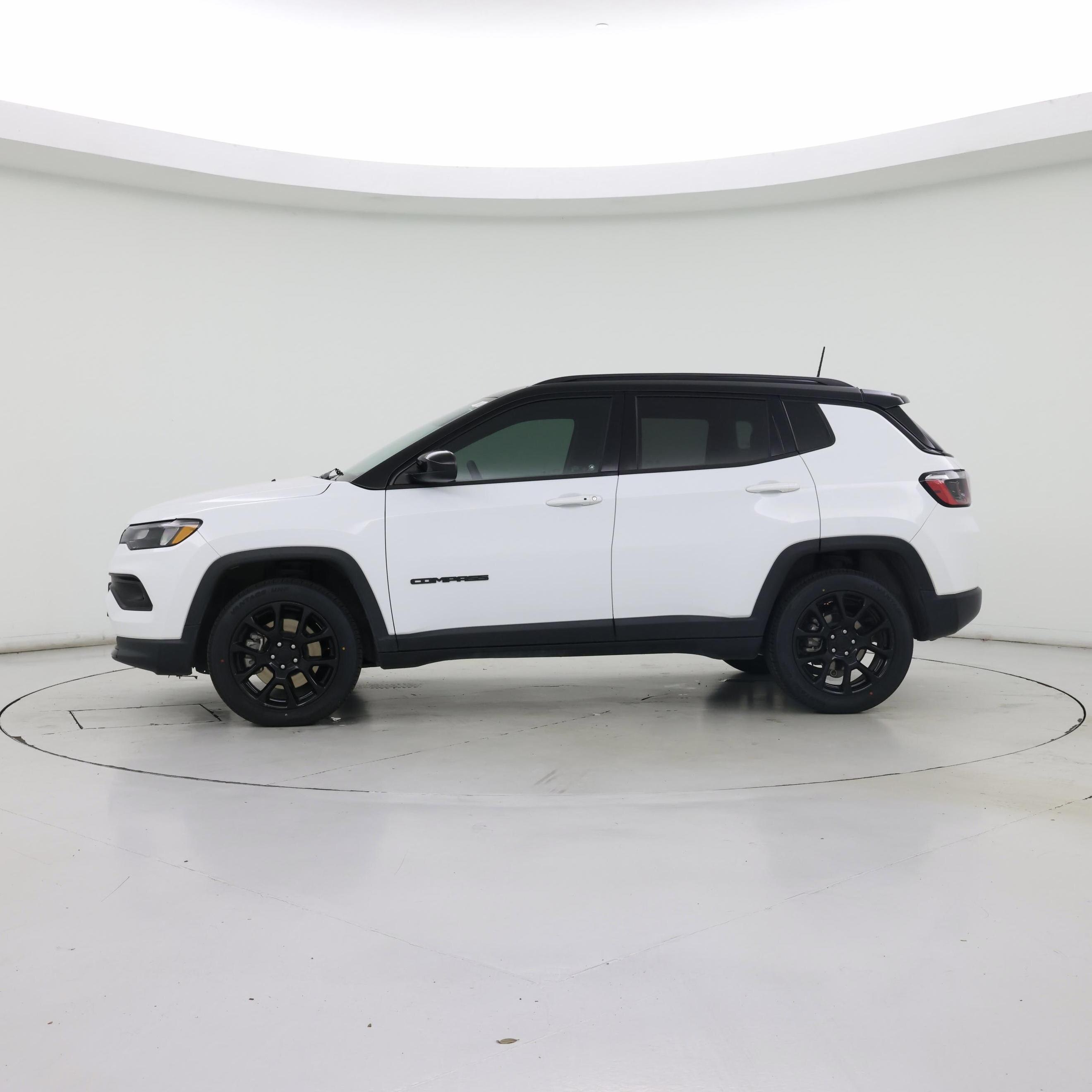 Thumbnail: 2023 Jeep Compass - 3
