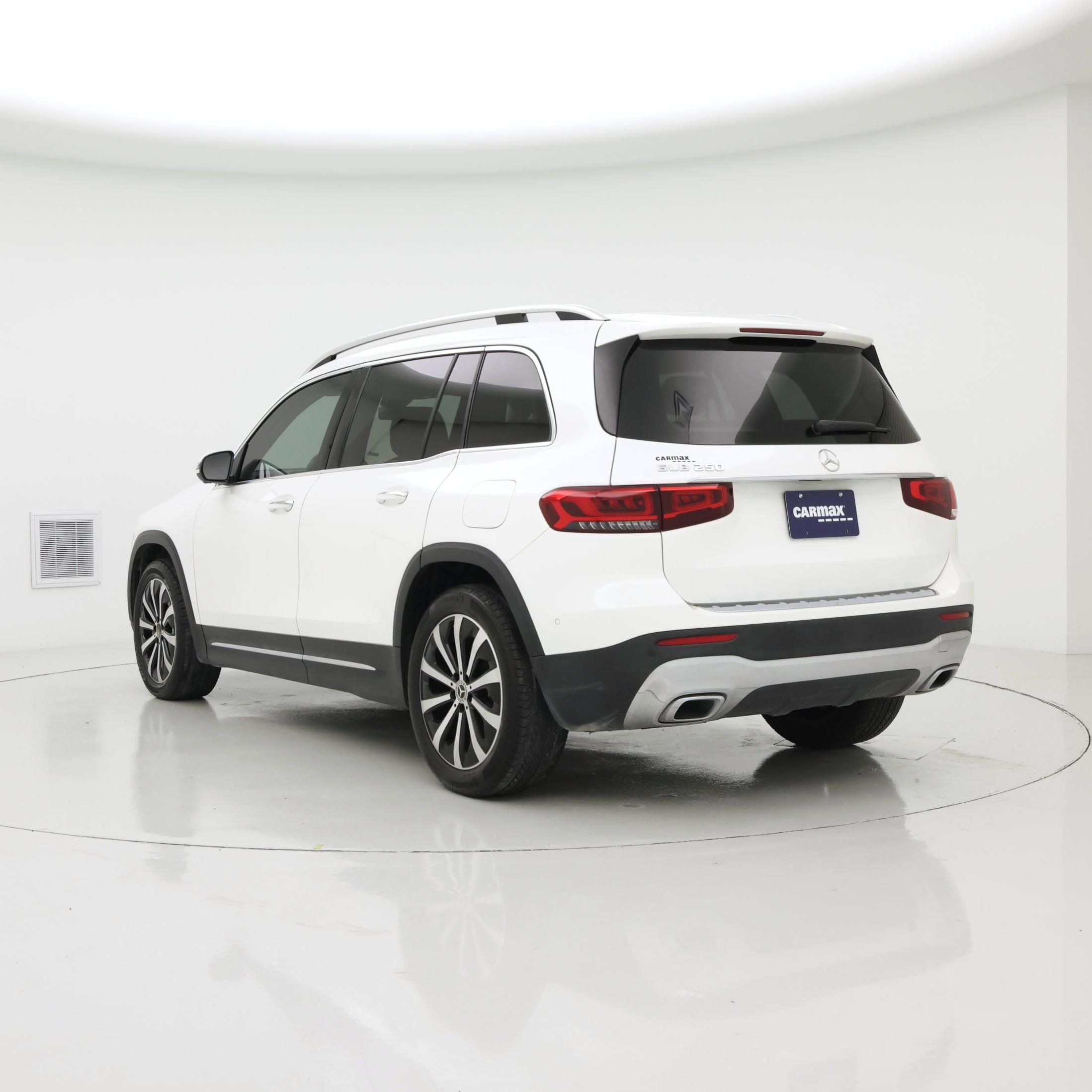 Thumbnail: 2023 Mercedes-Benz GLB - 2