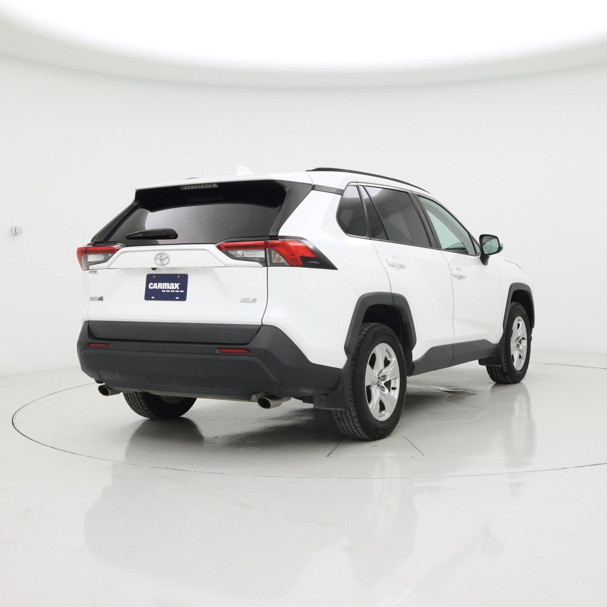 Thumbnail: 2021 Toyota RAV4 - 8