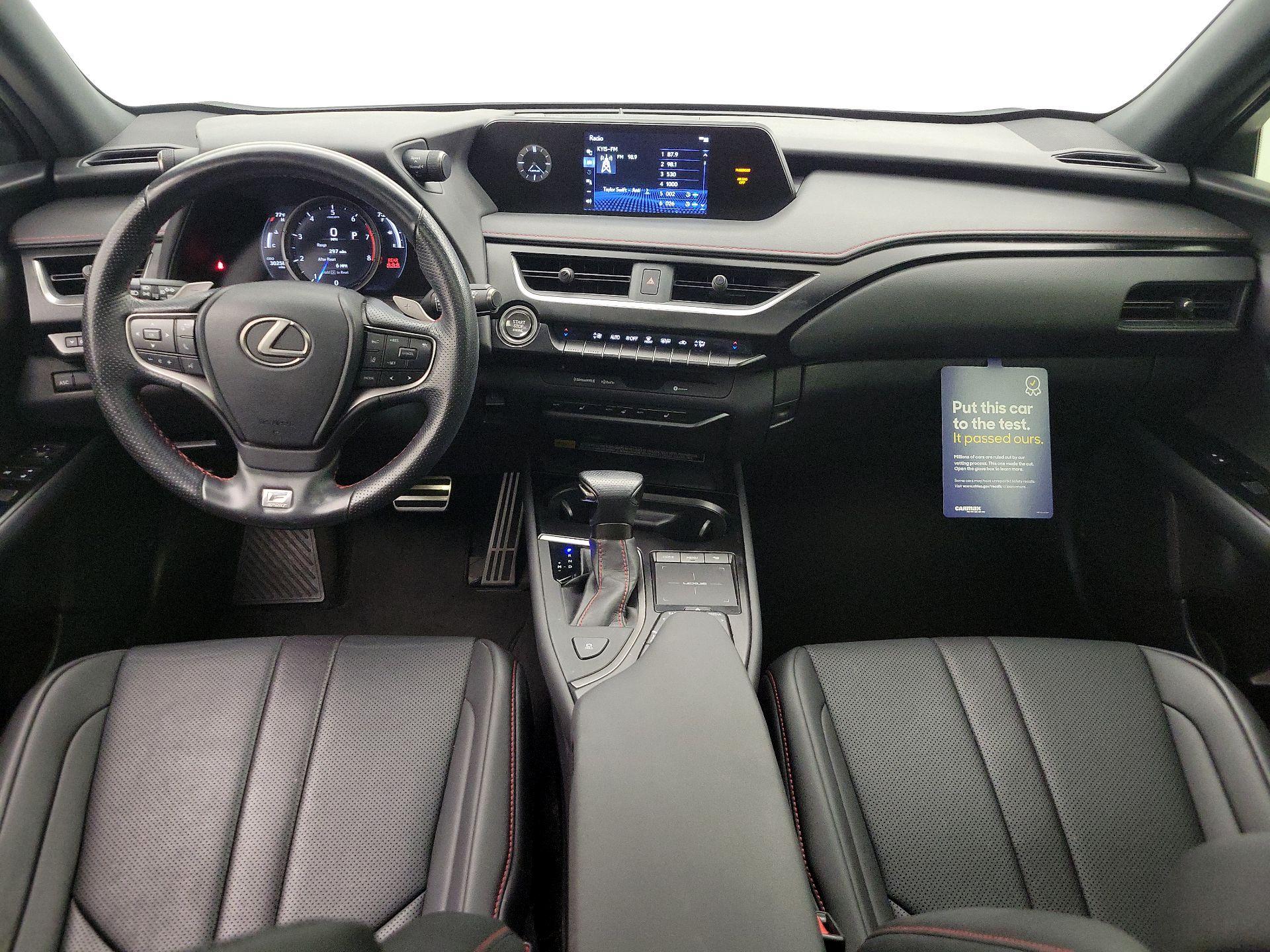 Thumbnail: 2022 Lexus UX - 9
