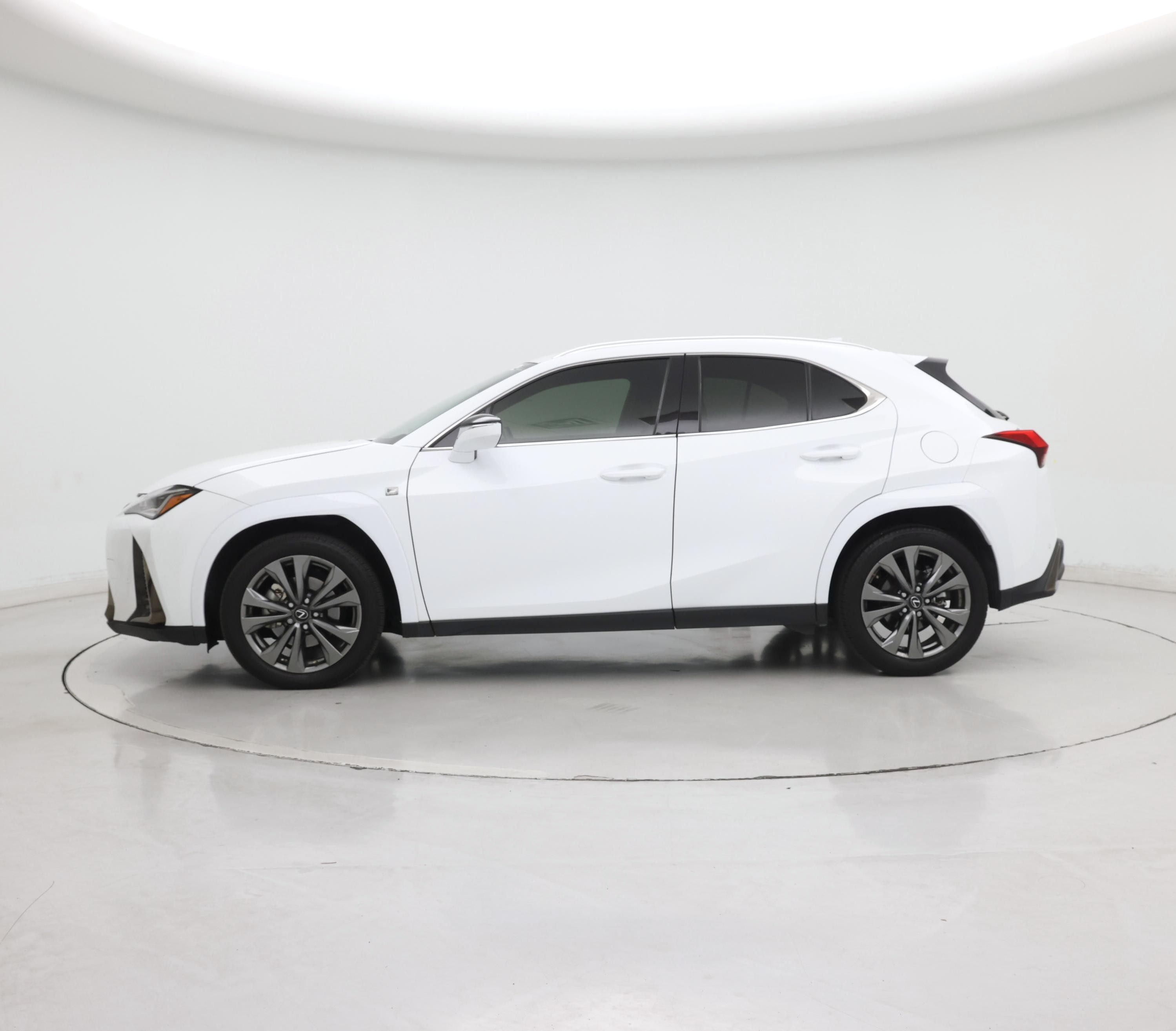 Thumbnail: 2022 Lexus UX - 3