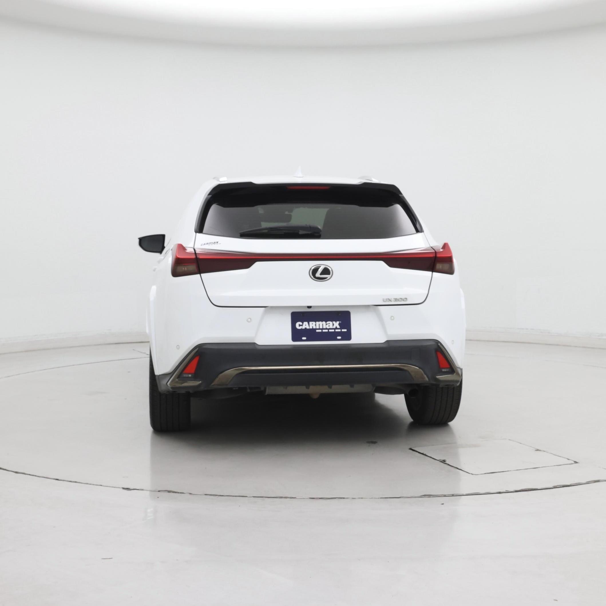 Thumbnail: 2022 Lexus UX - 6