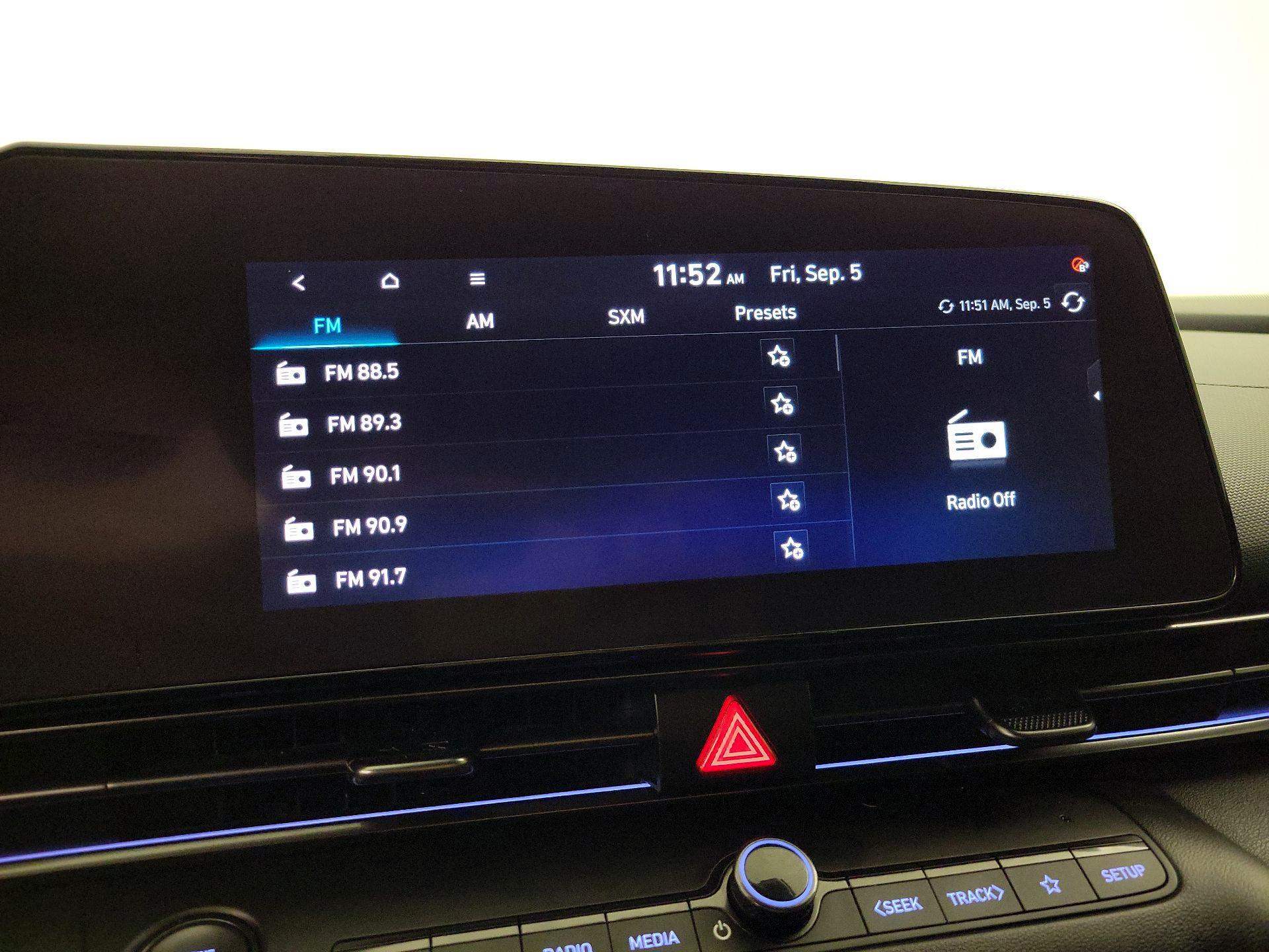 Thumbnail: 2022 Hyundai Elantra - 15