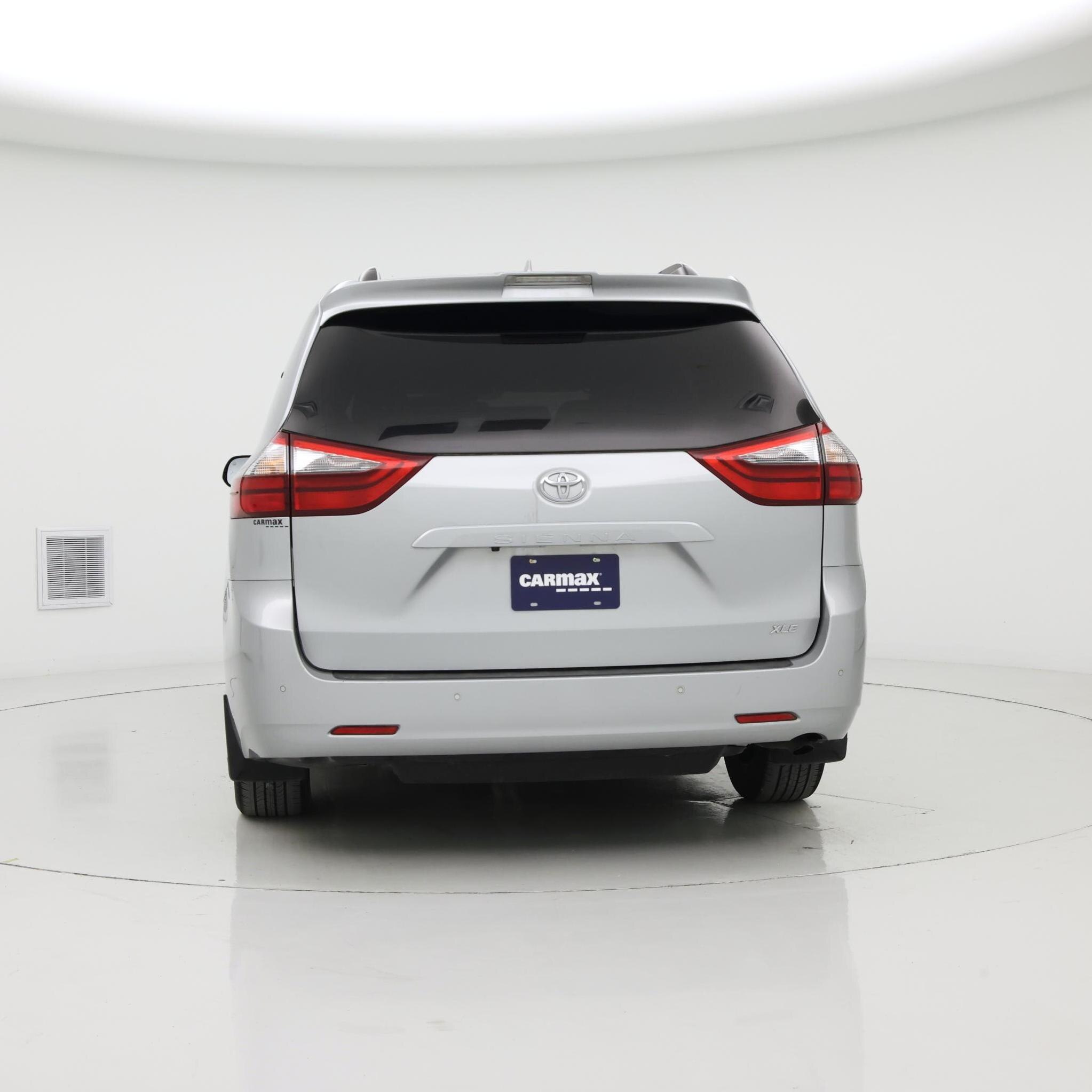 Thumbnail: 2020 Toyota Sienna - 6