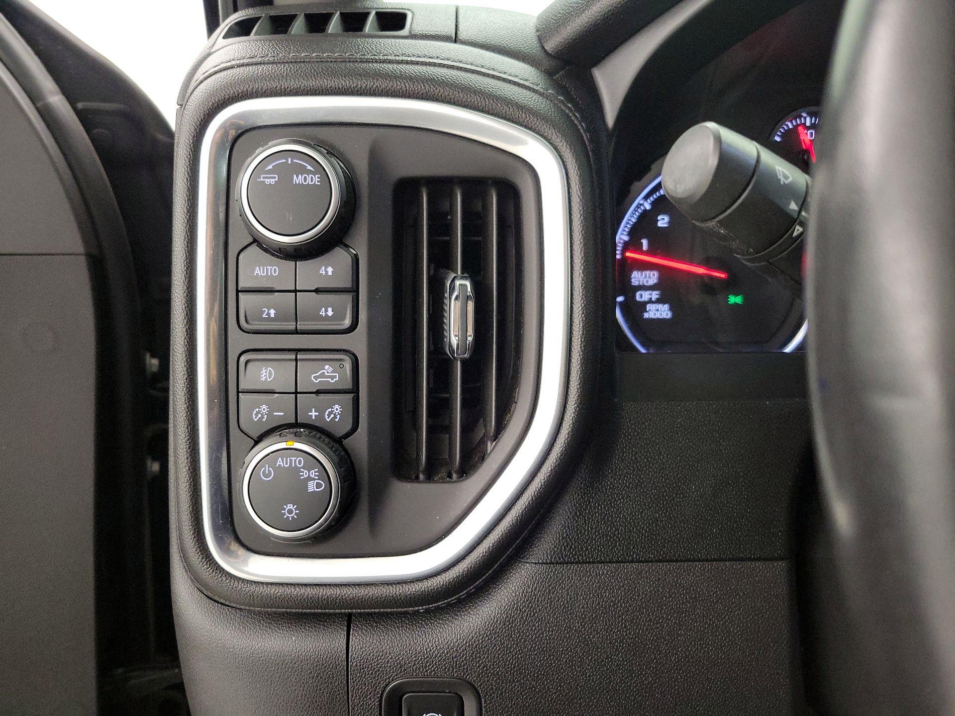 Thumbnail: 2020 Chevrolet Silverado 1500 - 13