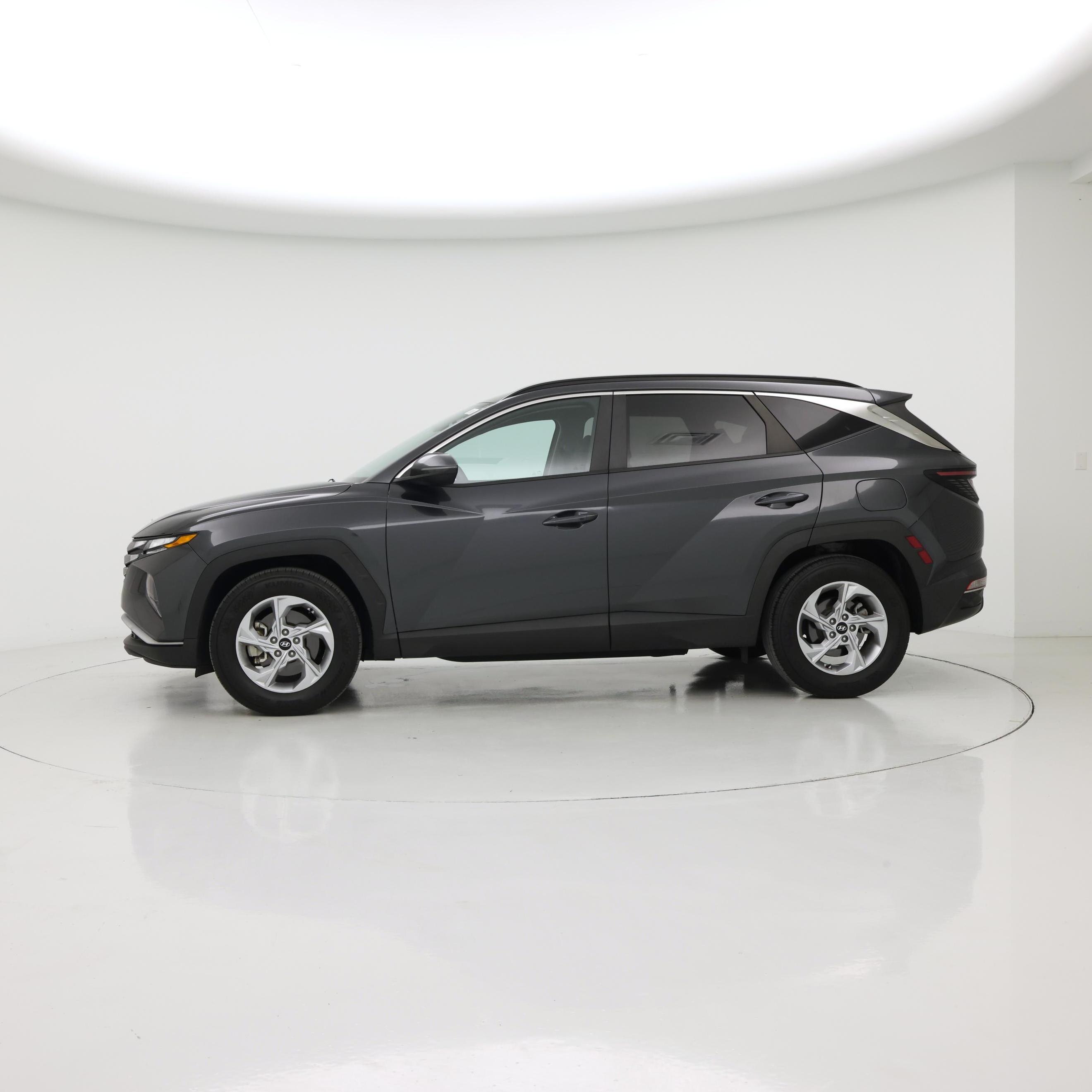 Thumbnail: 2022 Hyundai Tucson - 3