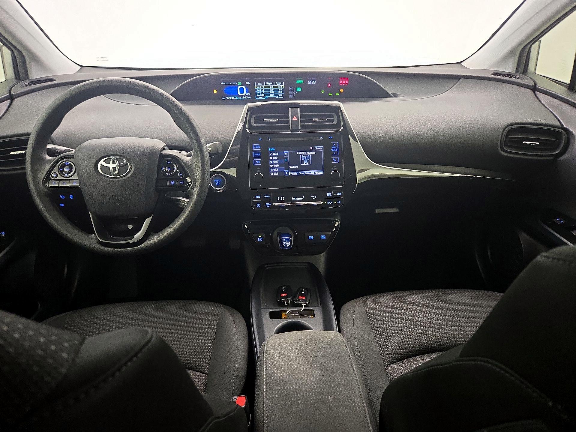 Thumbnail: 2019 Toyota Prius - 9