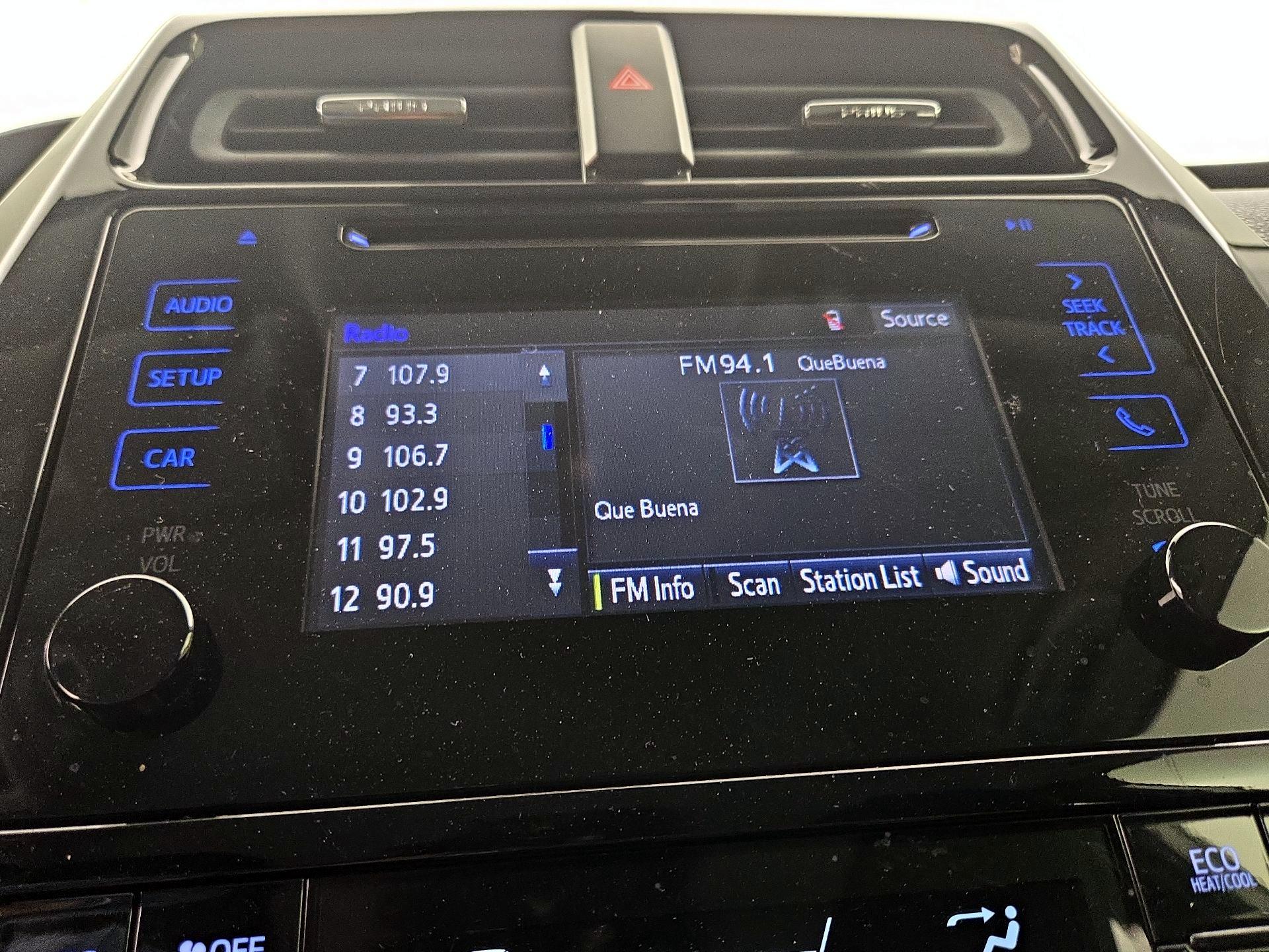Thumbnail: 2019 Toyota Prius - 15
